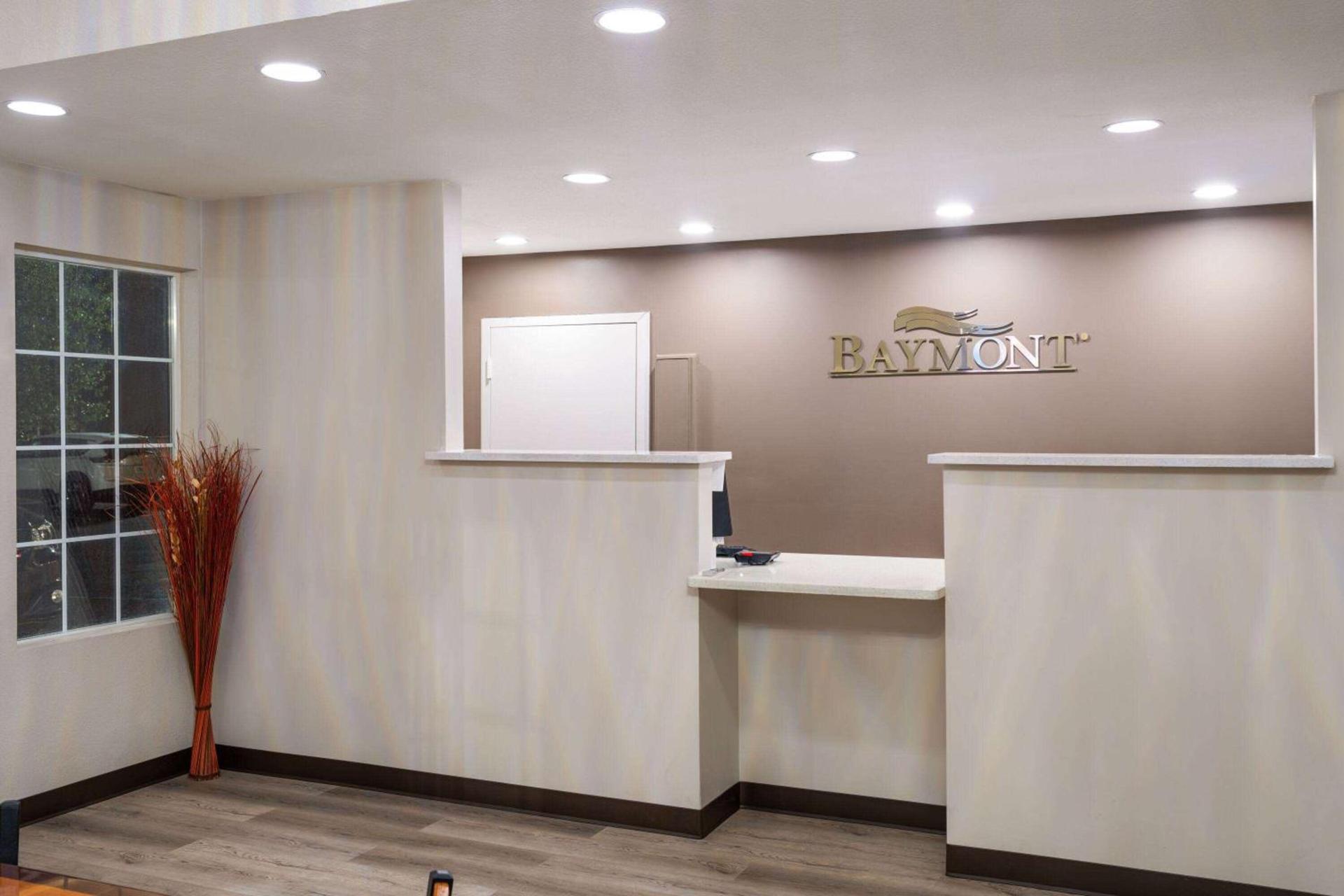 Baymont by Wyndham Kingsland photo 6