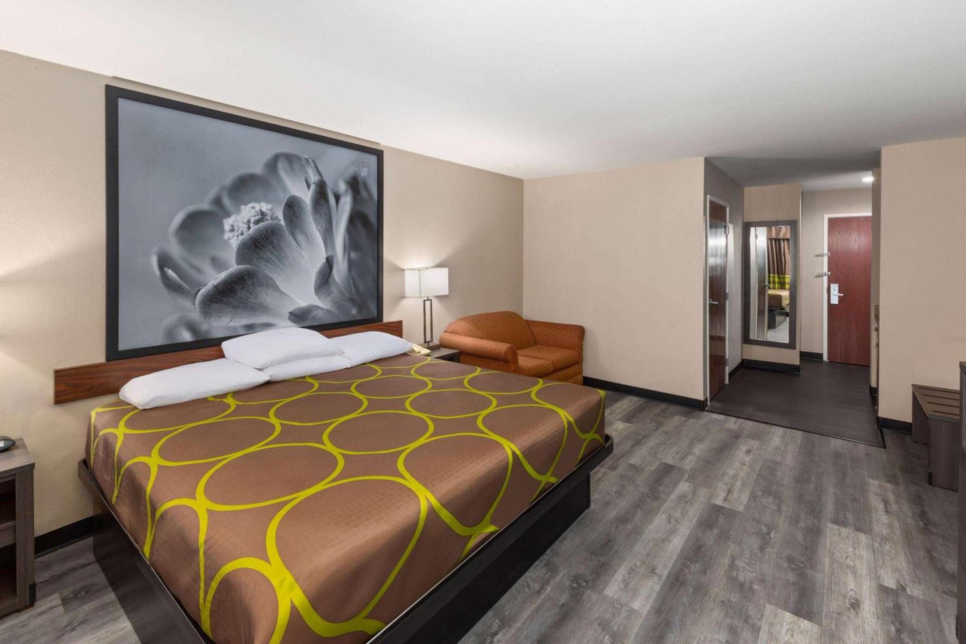 Super 8 by Wyndham Lubbock West photo 25