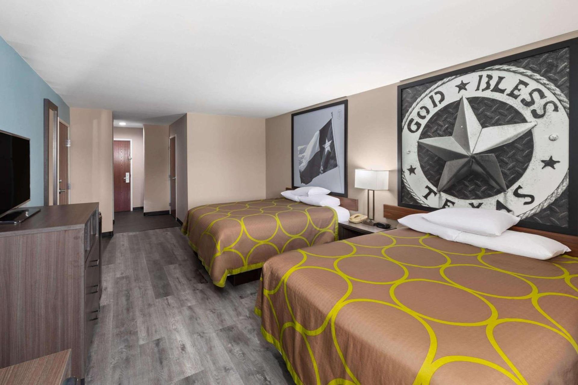 Super 8 by Wyndham Lubbock West photo 26