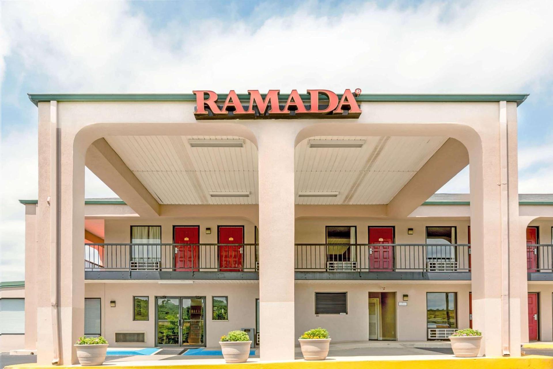 Ramada by Wyndham Pelham photo 2