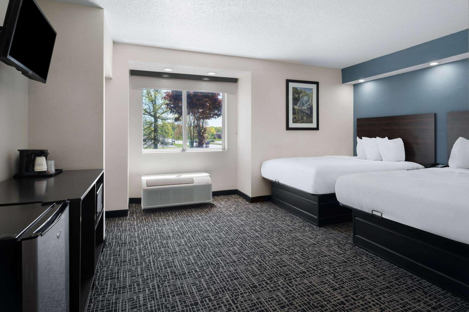 Baymont by Wyndham Boardman photo 16