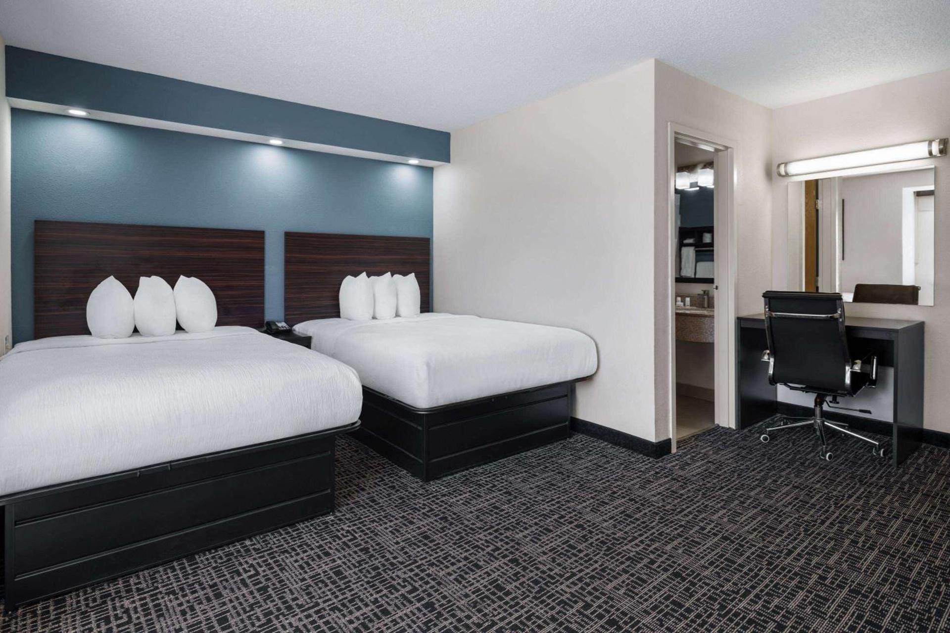 Baymont by Wyndham Boardman photo 17