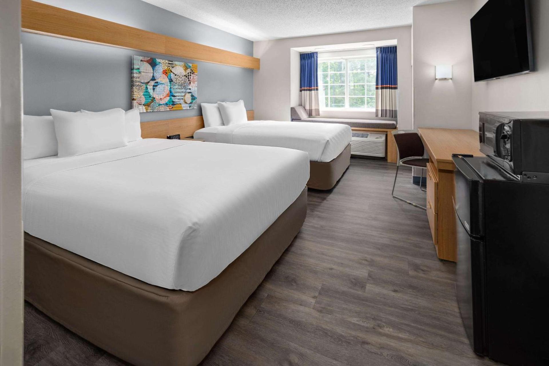 Microtel Inn by Wyndham Raleigh-Durham Airport photo 22