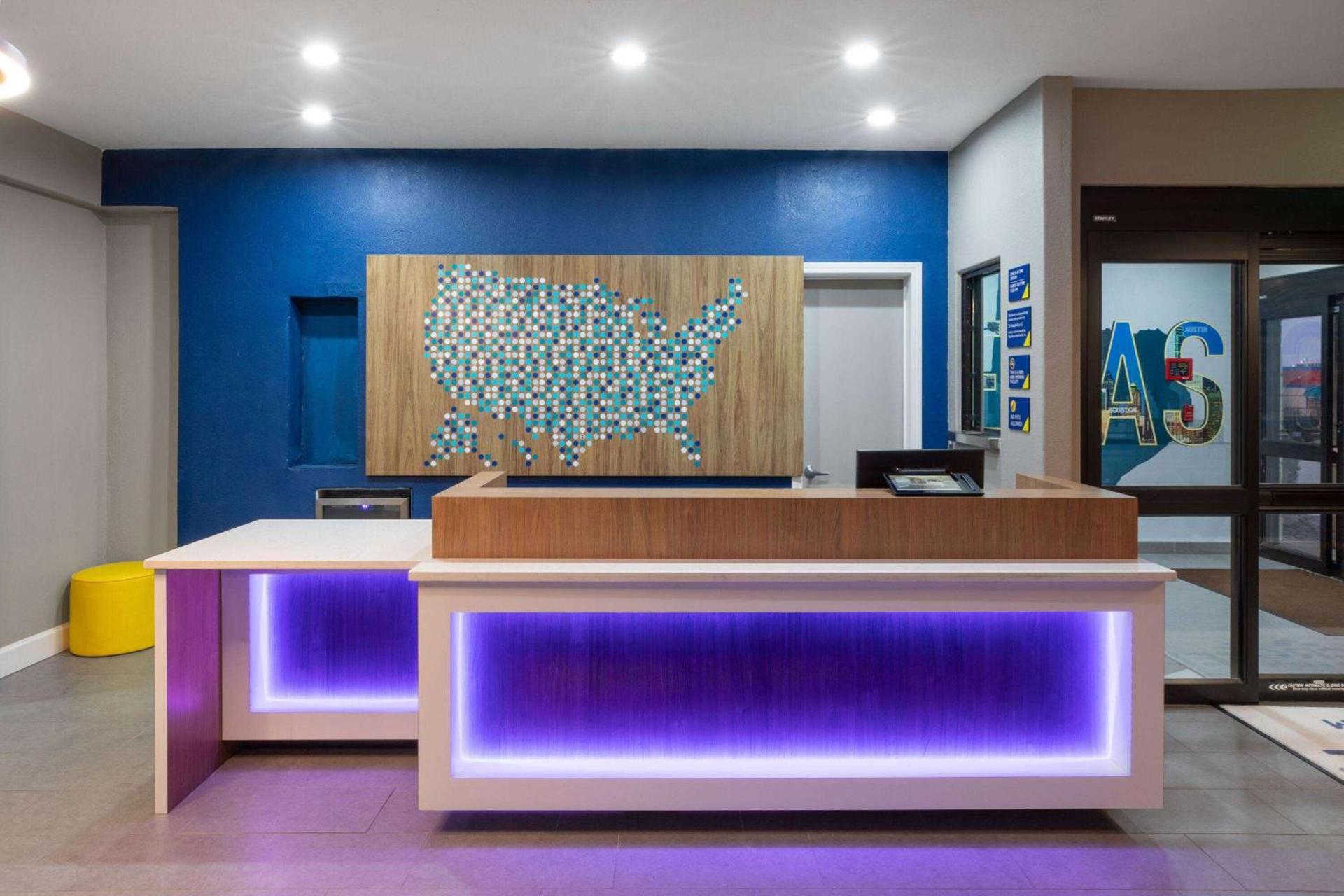 Microtel Inn & Suites by Wyndham Buda Austin South photo 4