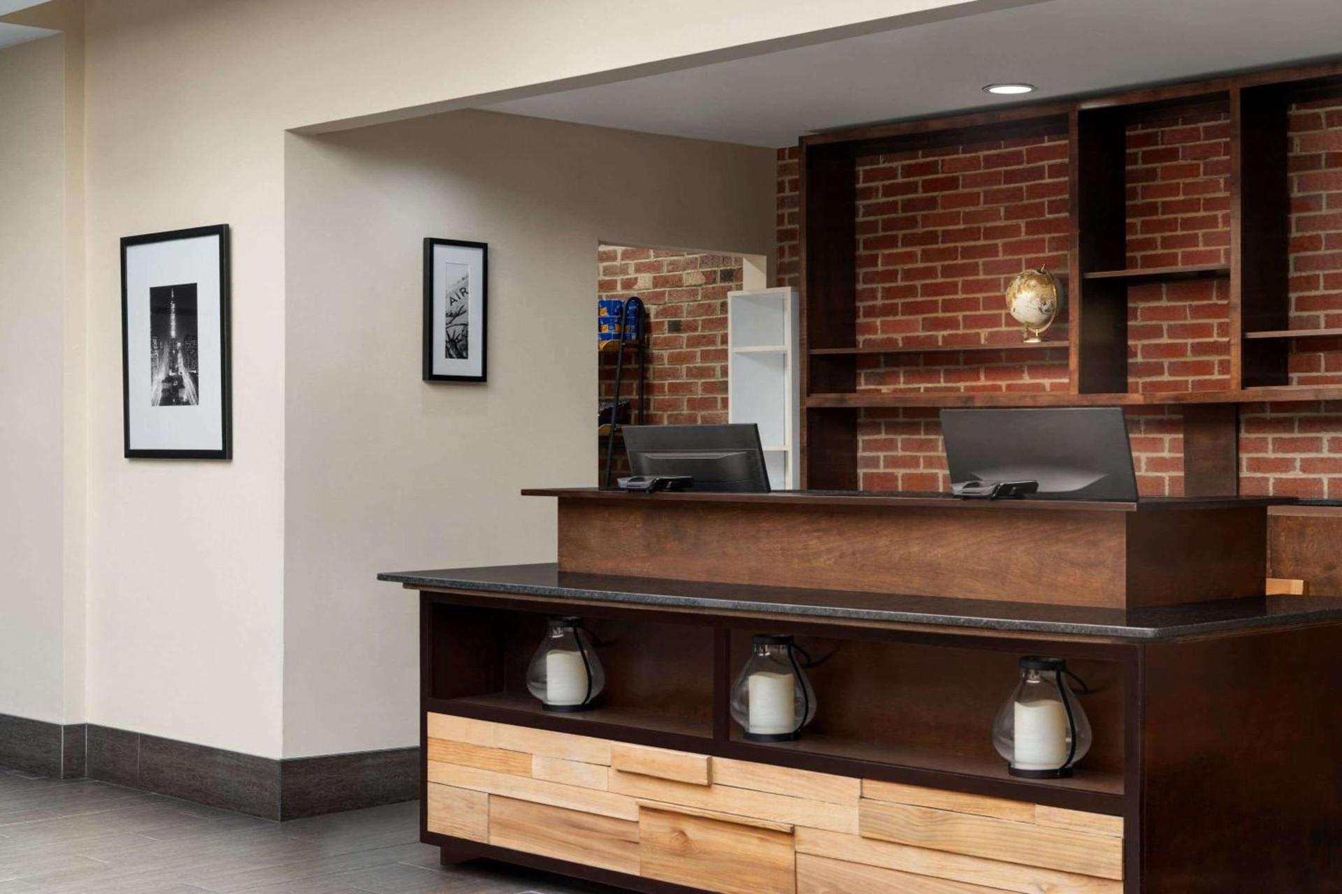 Wyndham Garden Inn Pittsburgh Airport photo 10