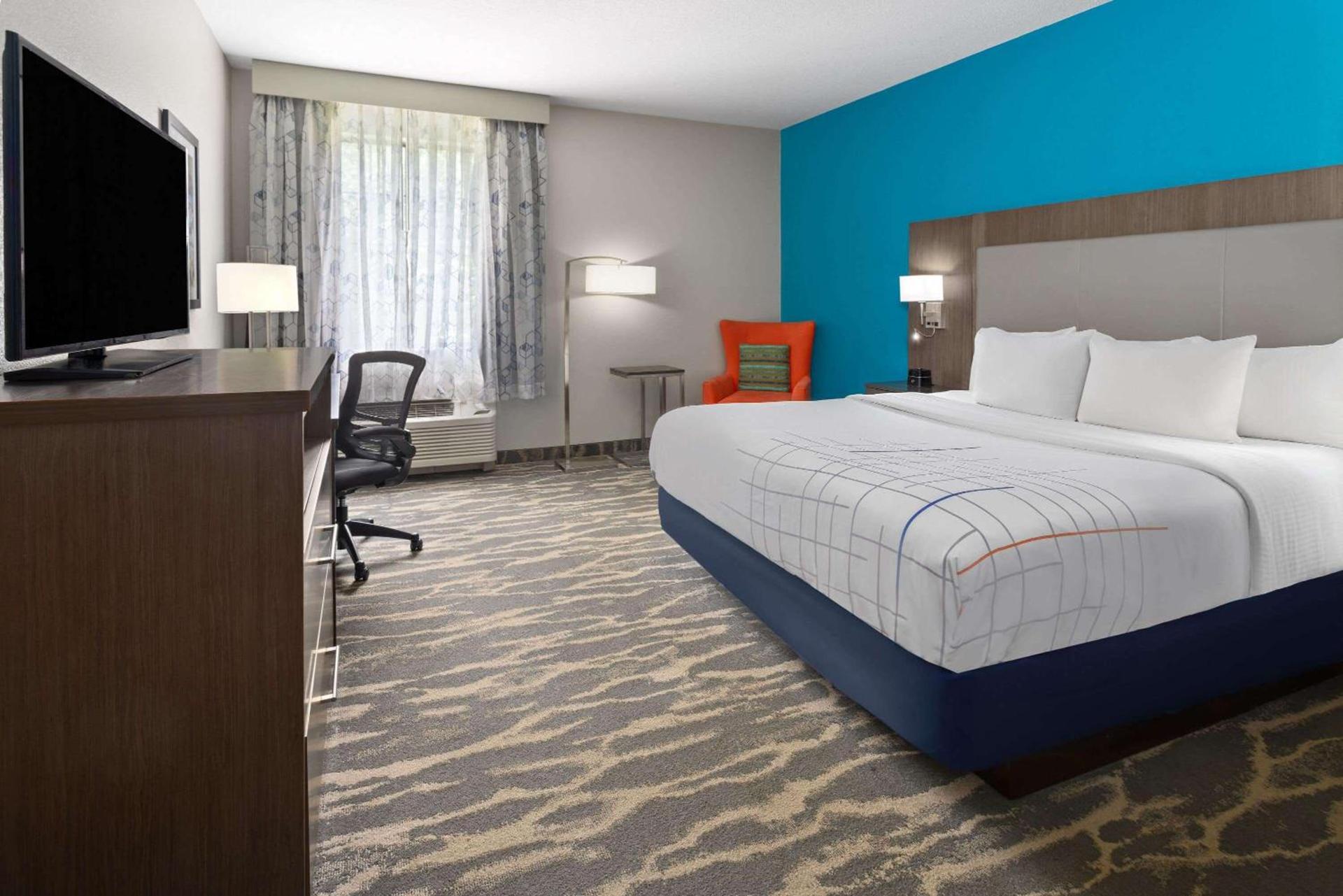 La Quinta by Wyndham Kokomo photo 15
