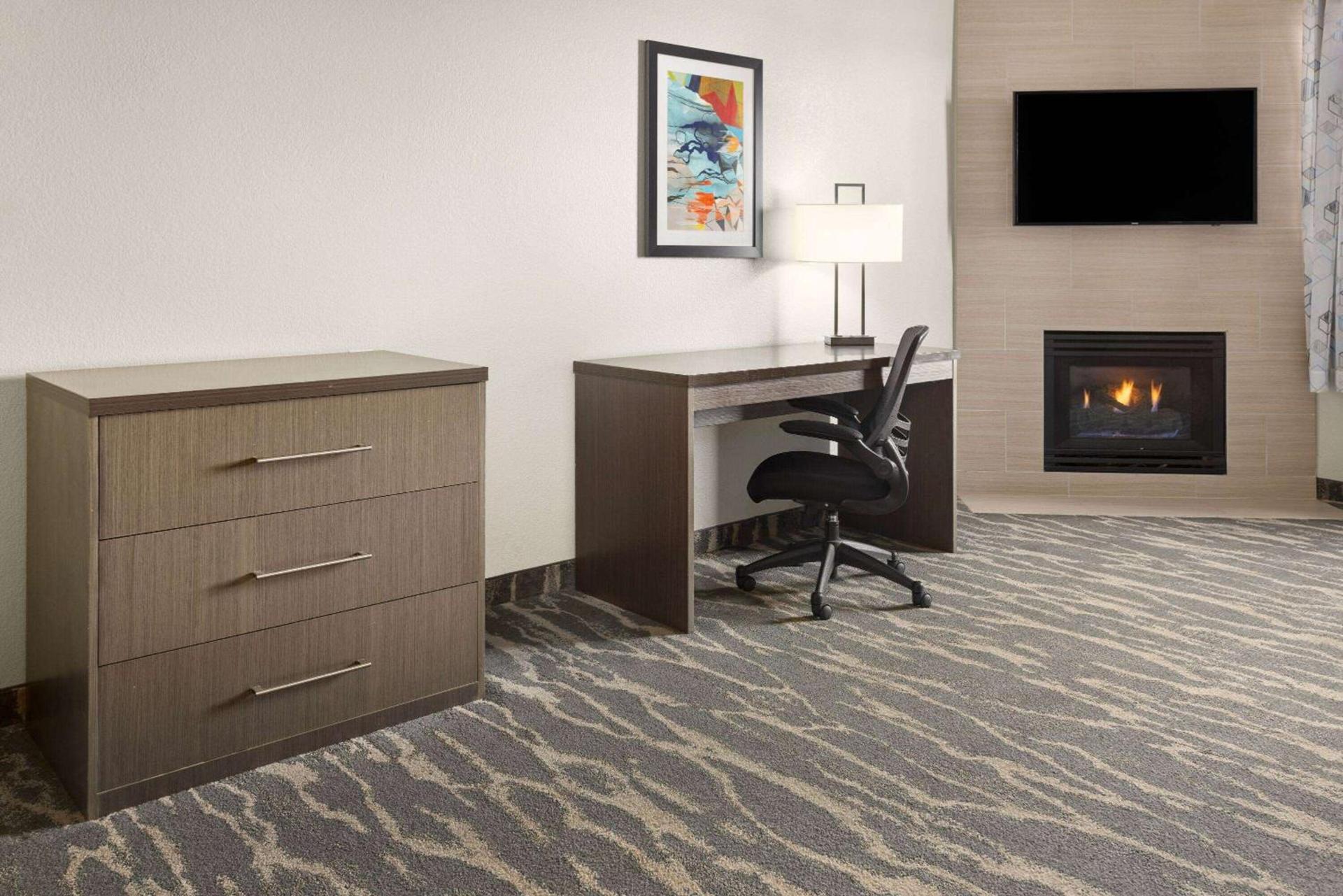 La Quinta by Wyndham Kokomo photo 19
