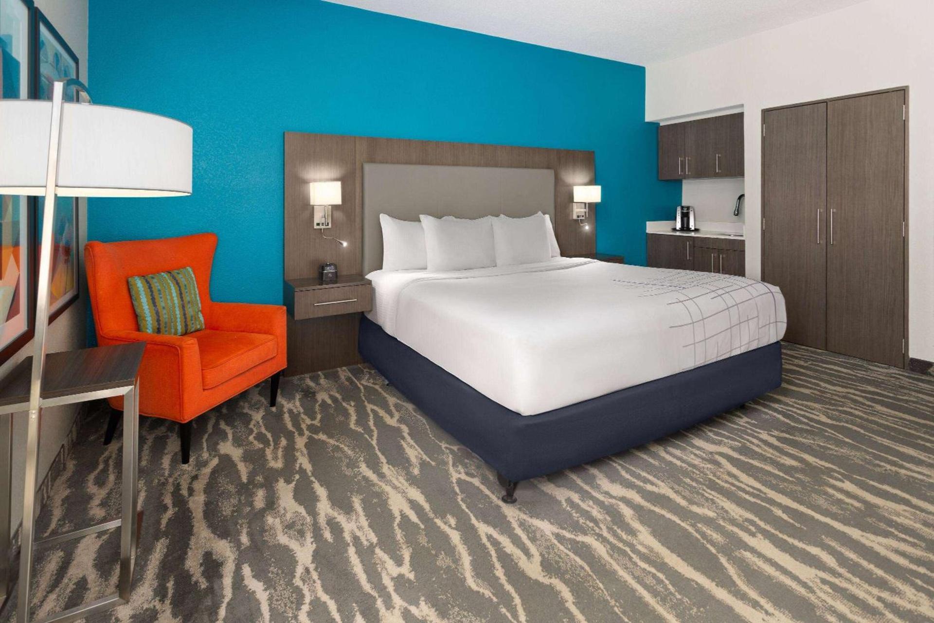 La Quinta by Wyndham Kokomo photo 21
