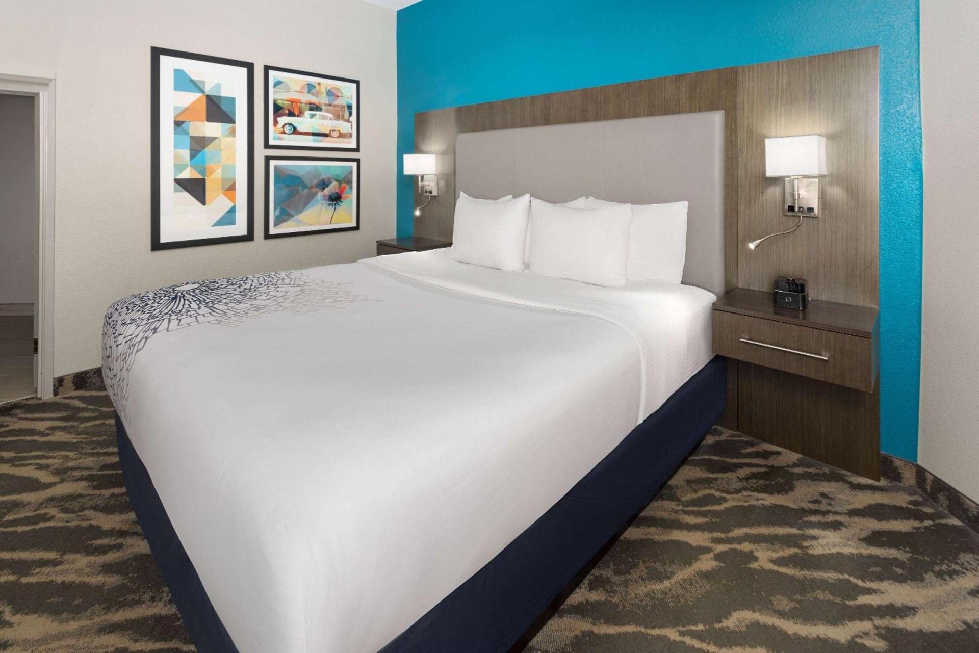 La Quinta by Wyndham Kokomo photo 27