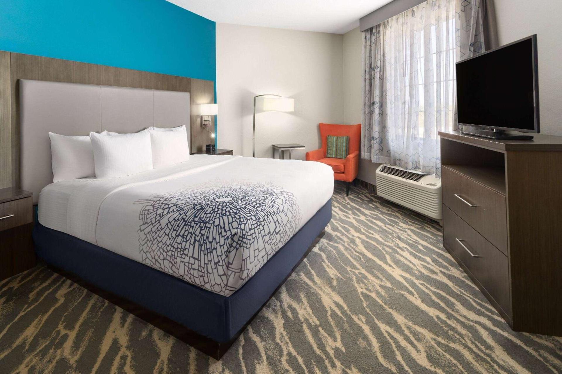 La Quinta by Wyndham Kokomo photo 26
