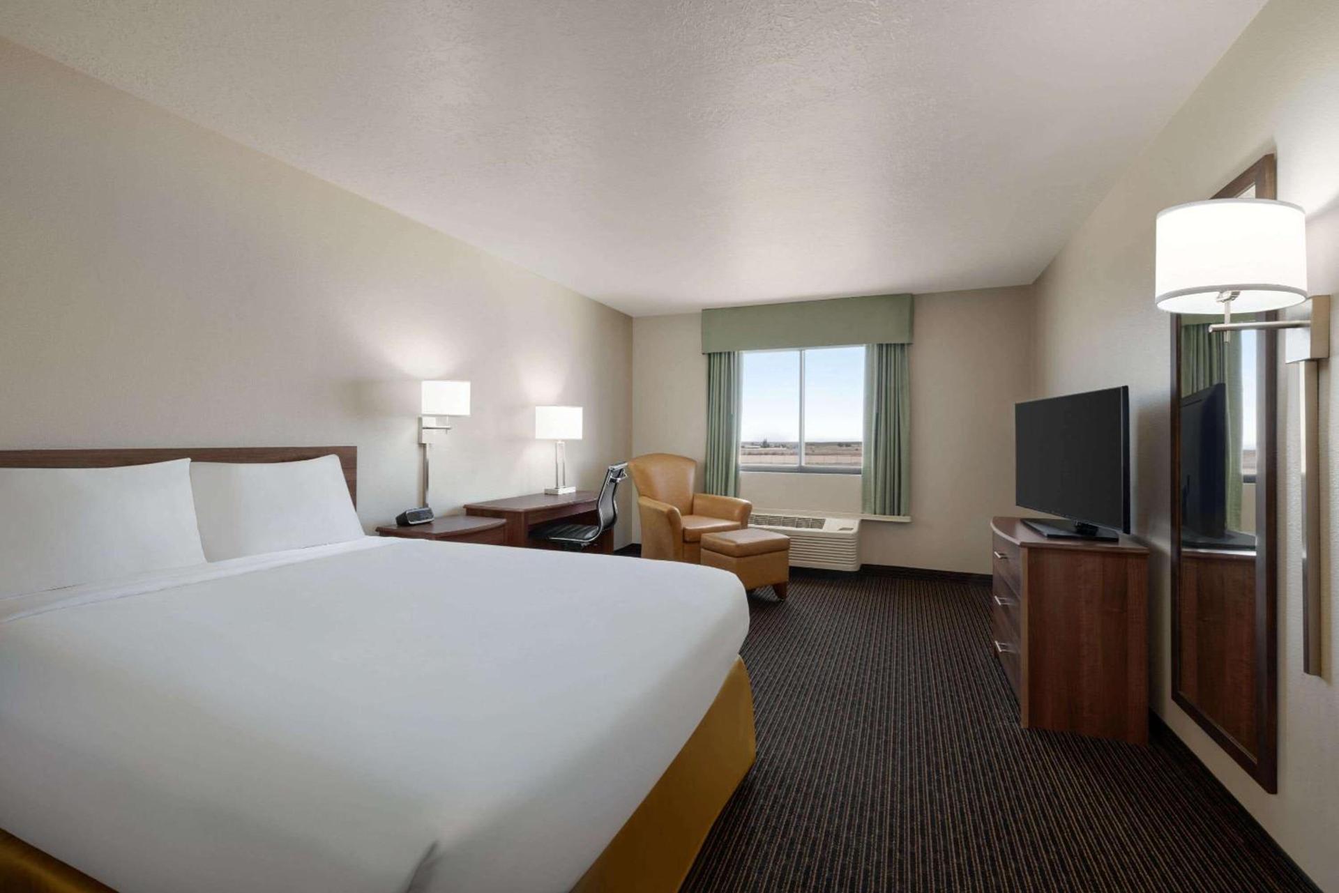 Travelodge by Wyndham Vaughn photo 14