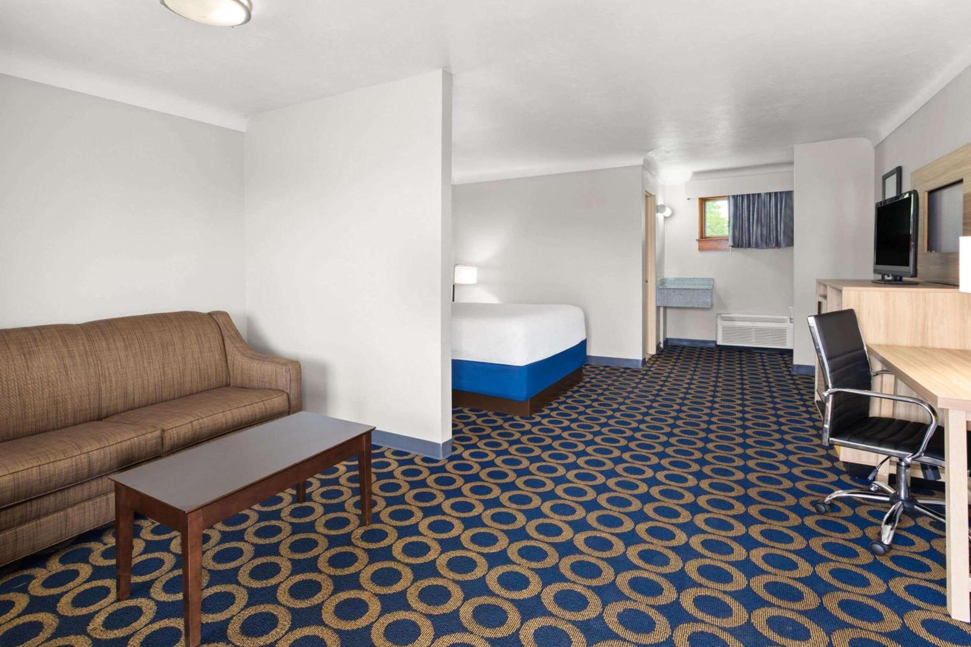 Days Inn by Wyndham Wauseon photo 20