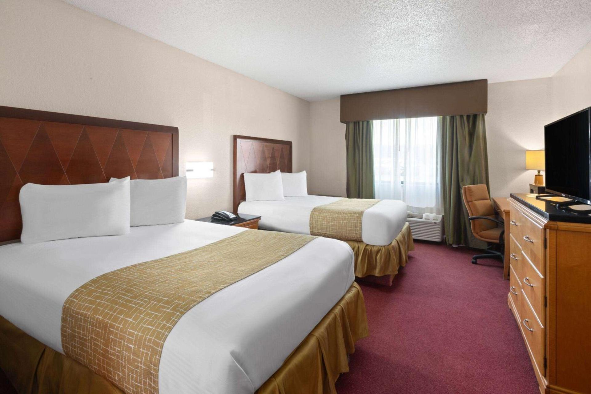 Travelodge by Wyndham Redwood Falls photo 8