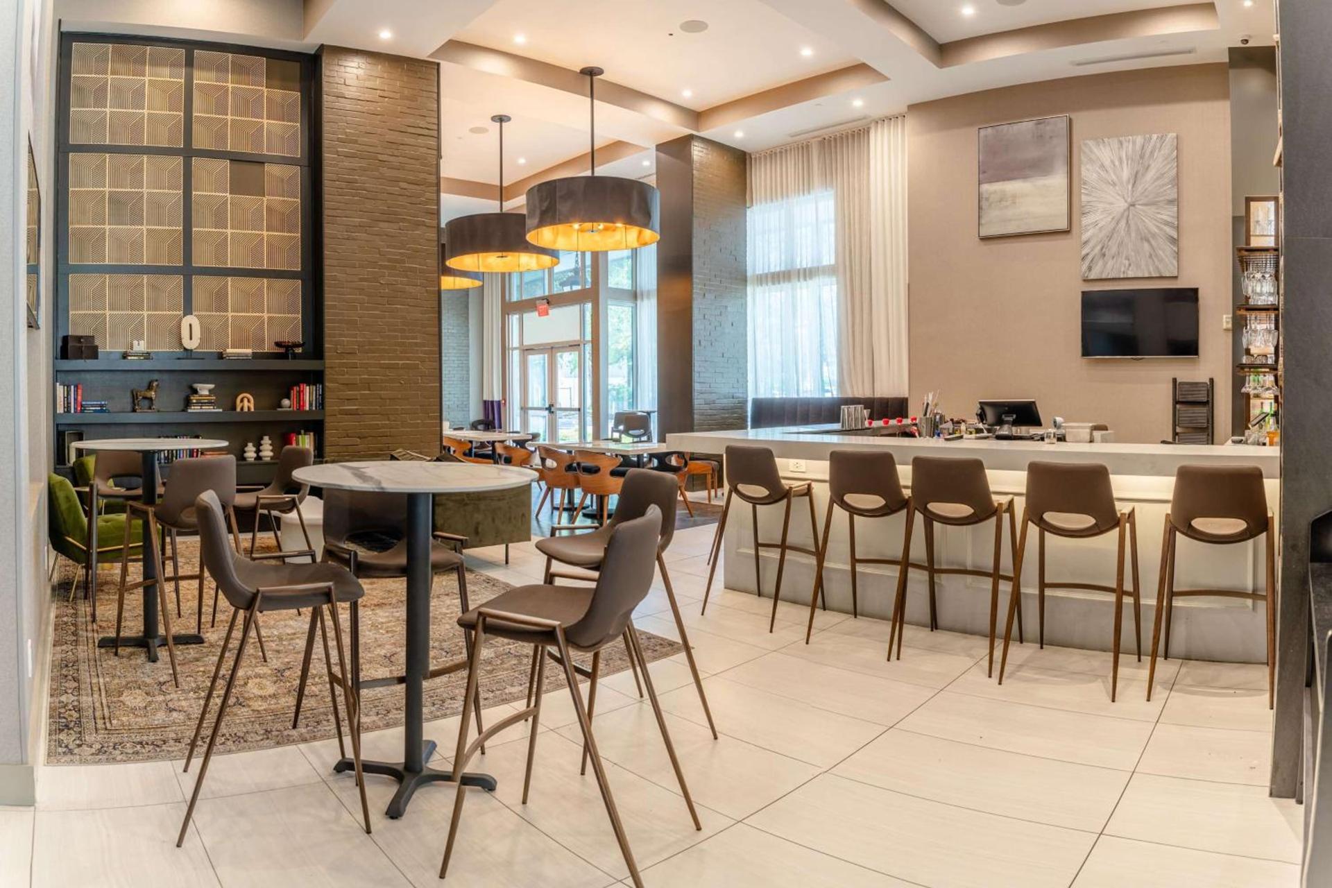 TRYP by Wyndham Savannah photo 15