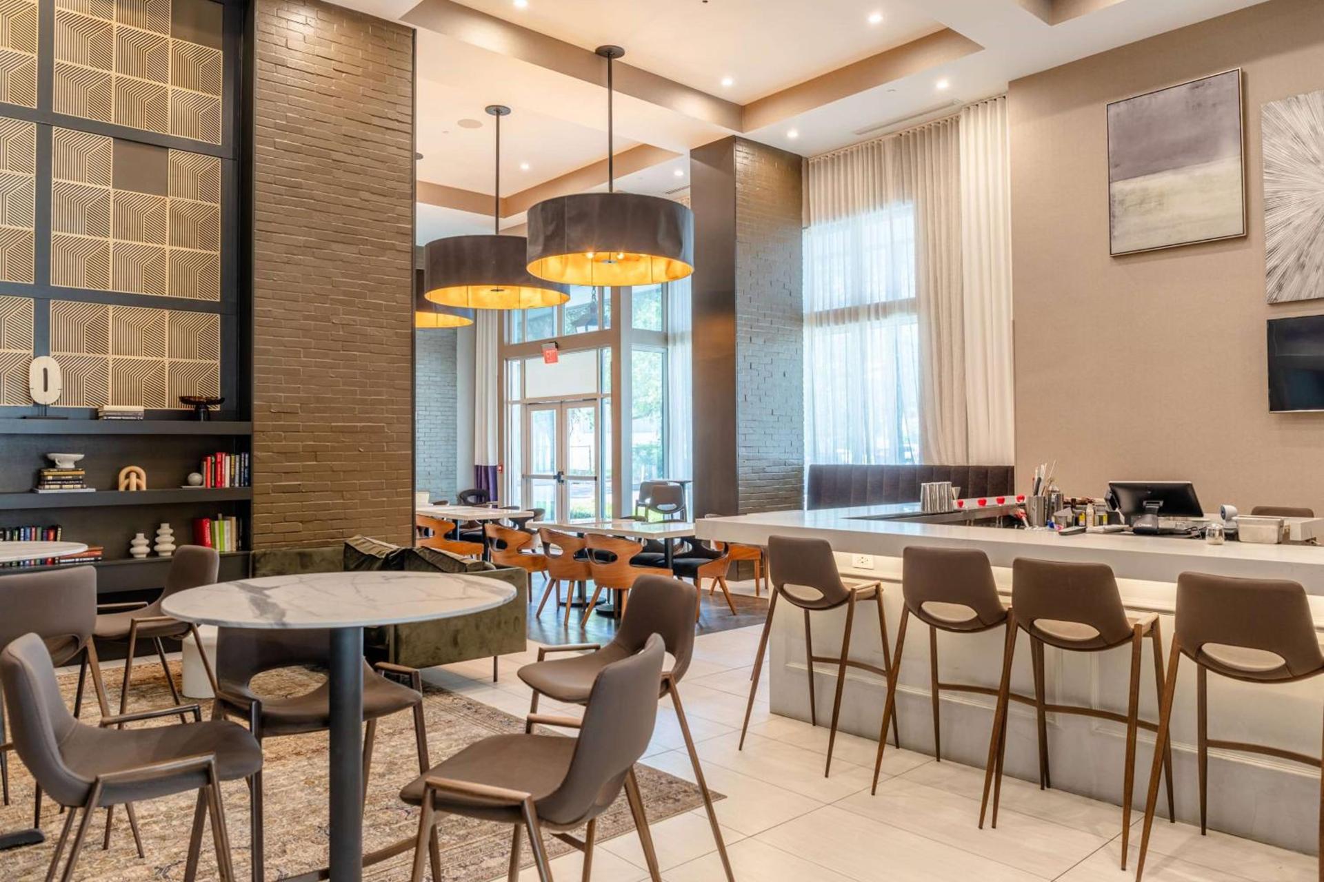 TRYP by Wyndham Savannah photo 27