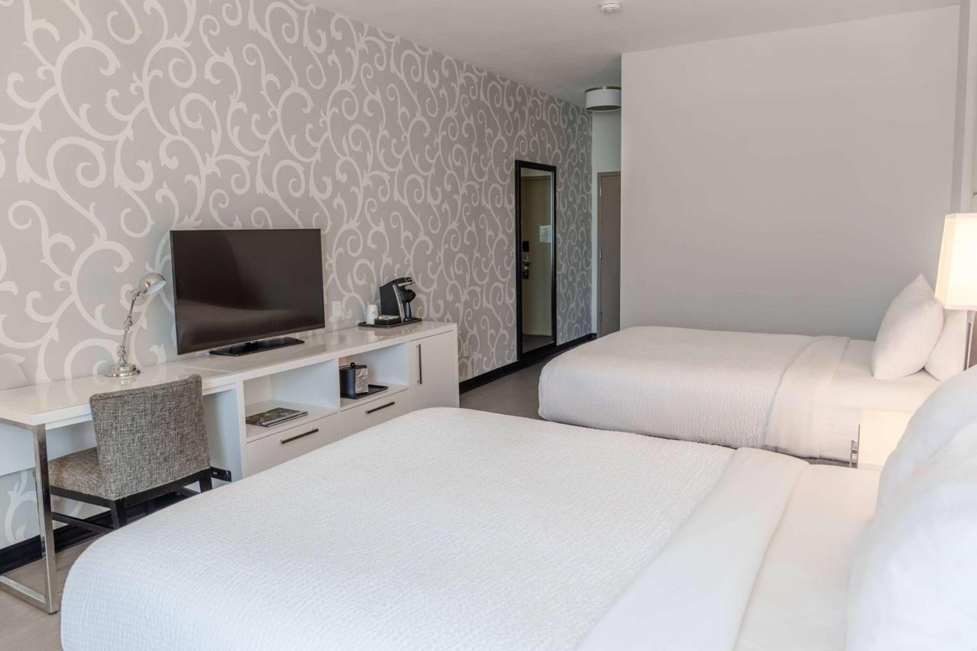 TRYP by Wyndham Savannah photo 36
