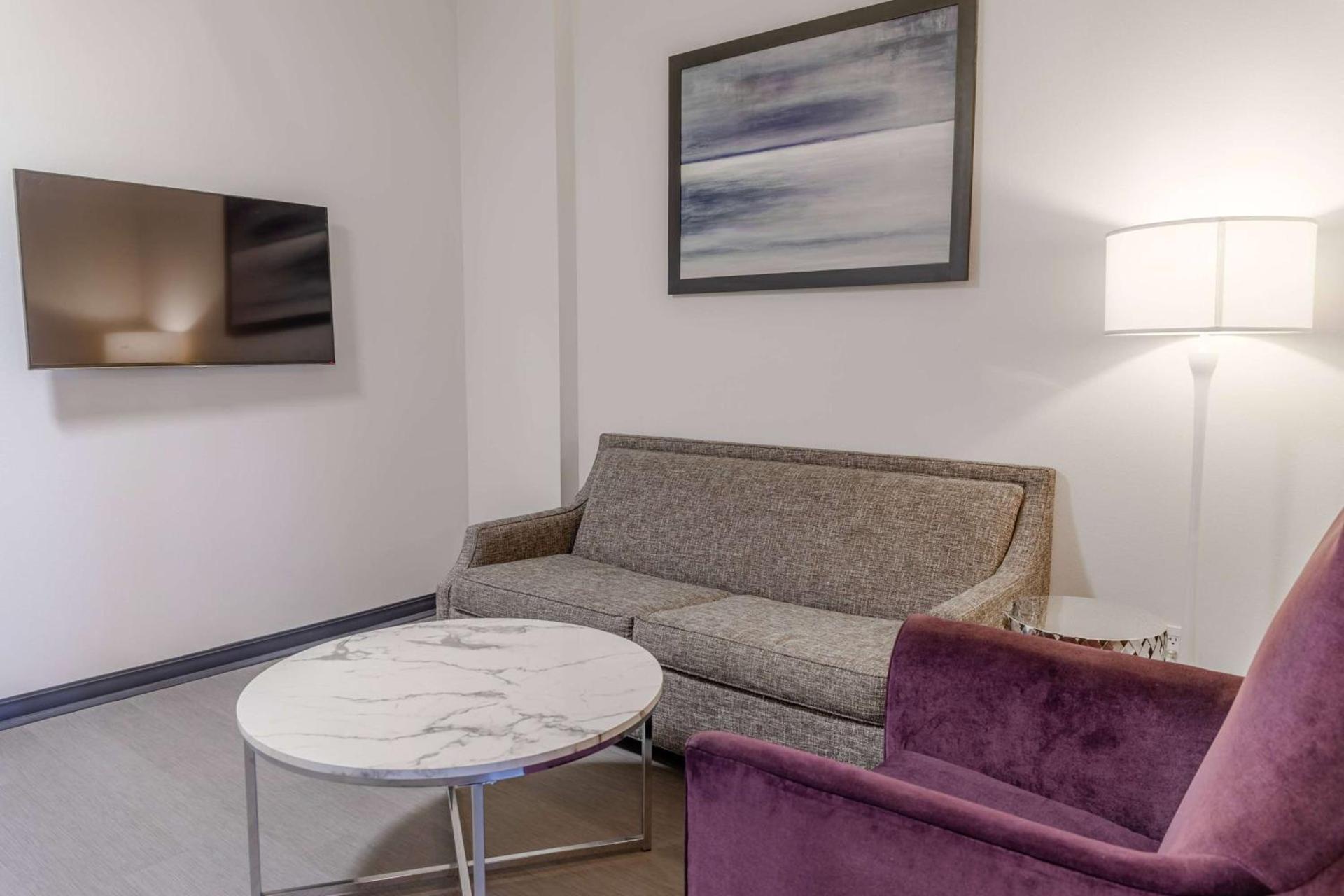 TRYP by Wyndham Savannah photo 46