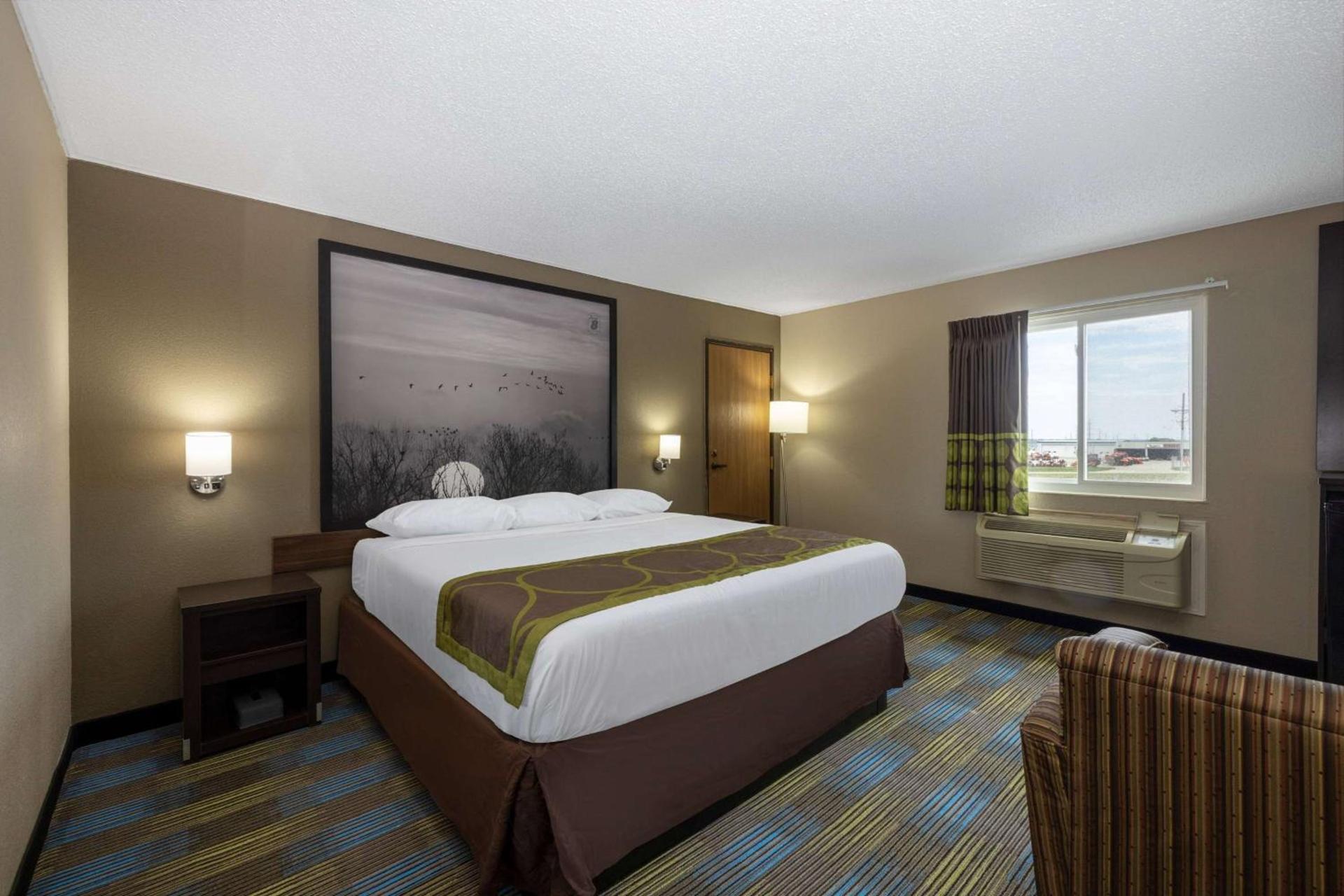 Super 8 by Wyndham Omaha SW photo 45