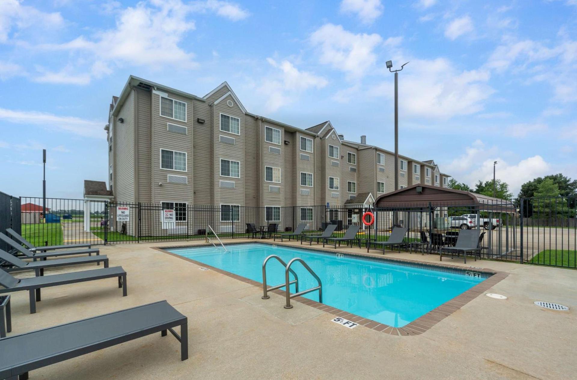 Studio 6 Suites Breaux Bridge, LA photo 5