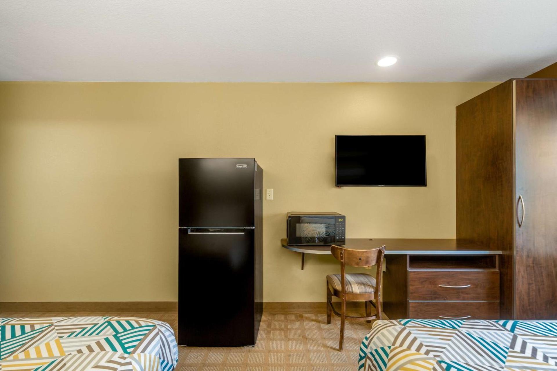 Studio 6 Suites Breaux Bridge, LA photo 10