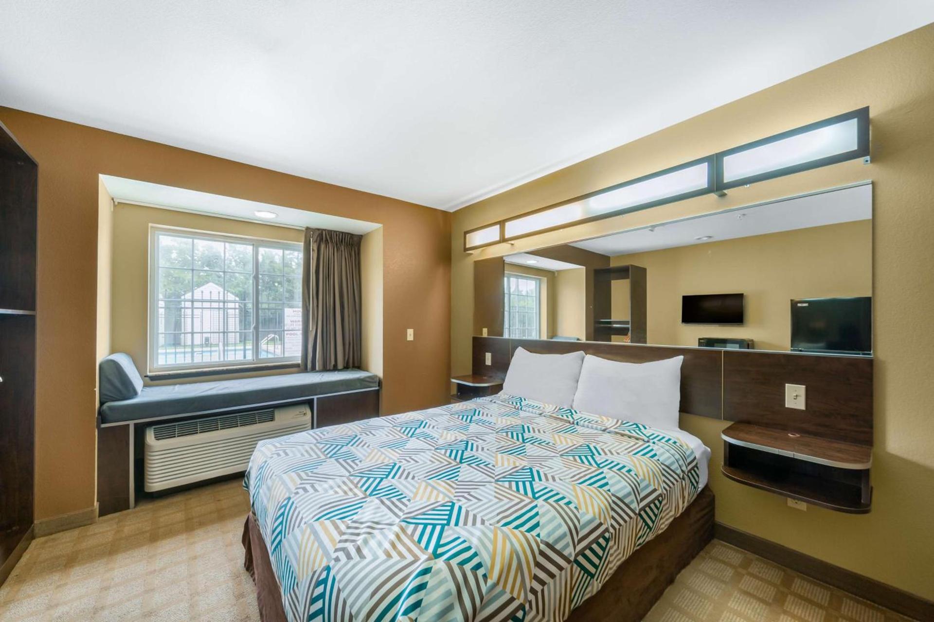 Studio 6 Suites Breaux Bridge, LA photo 18
