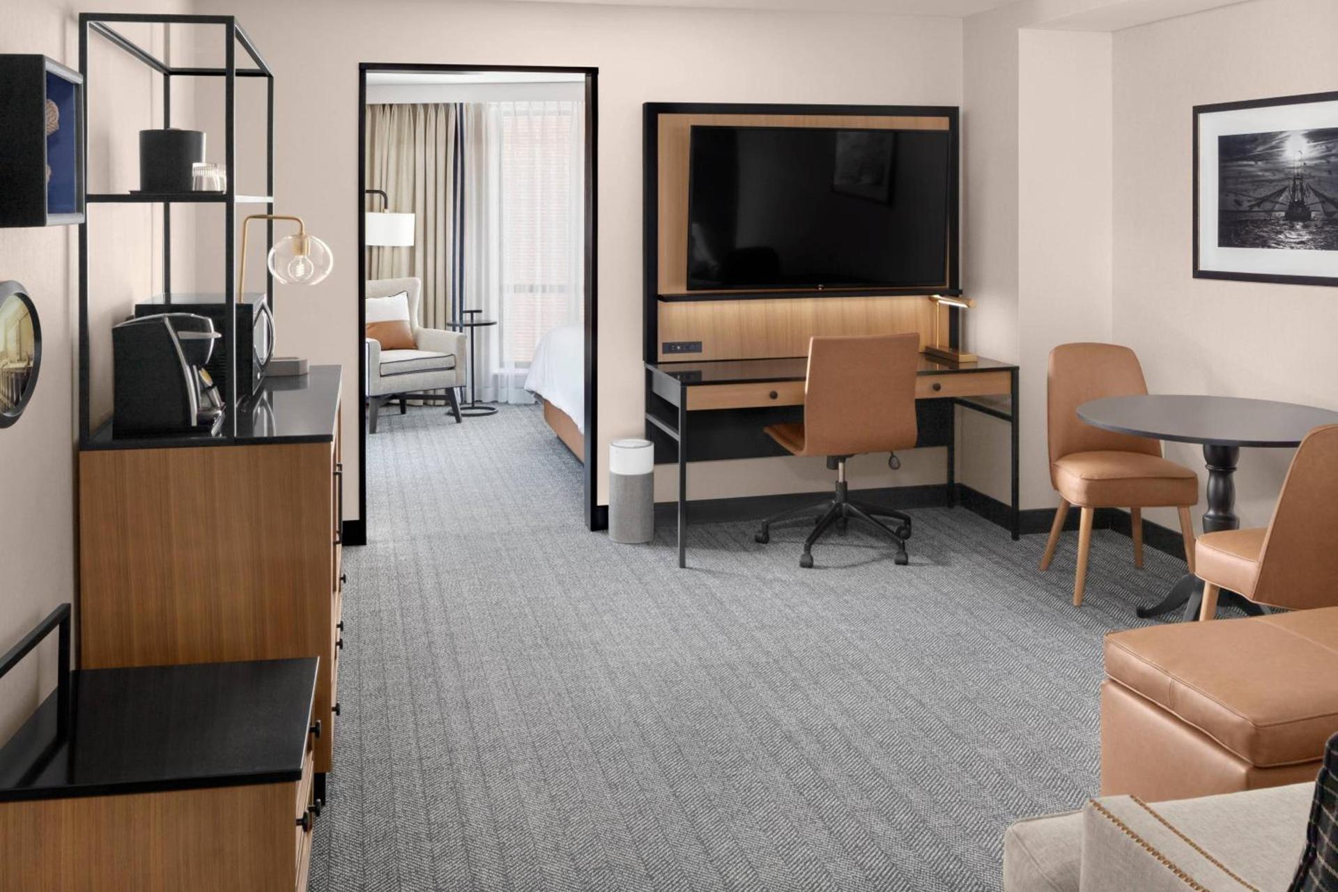 Courtyard by Marriott Portland Downtown/Waterfront photo 11