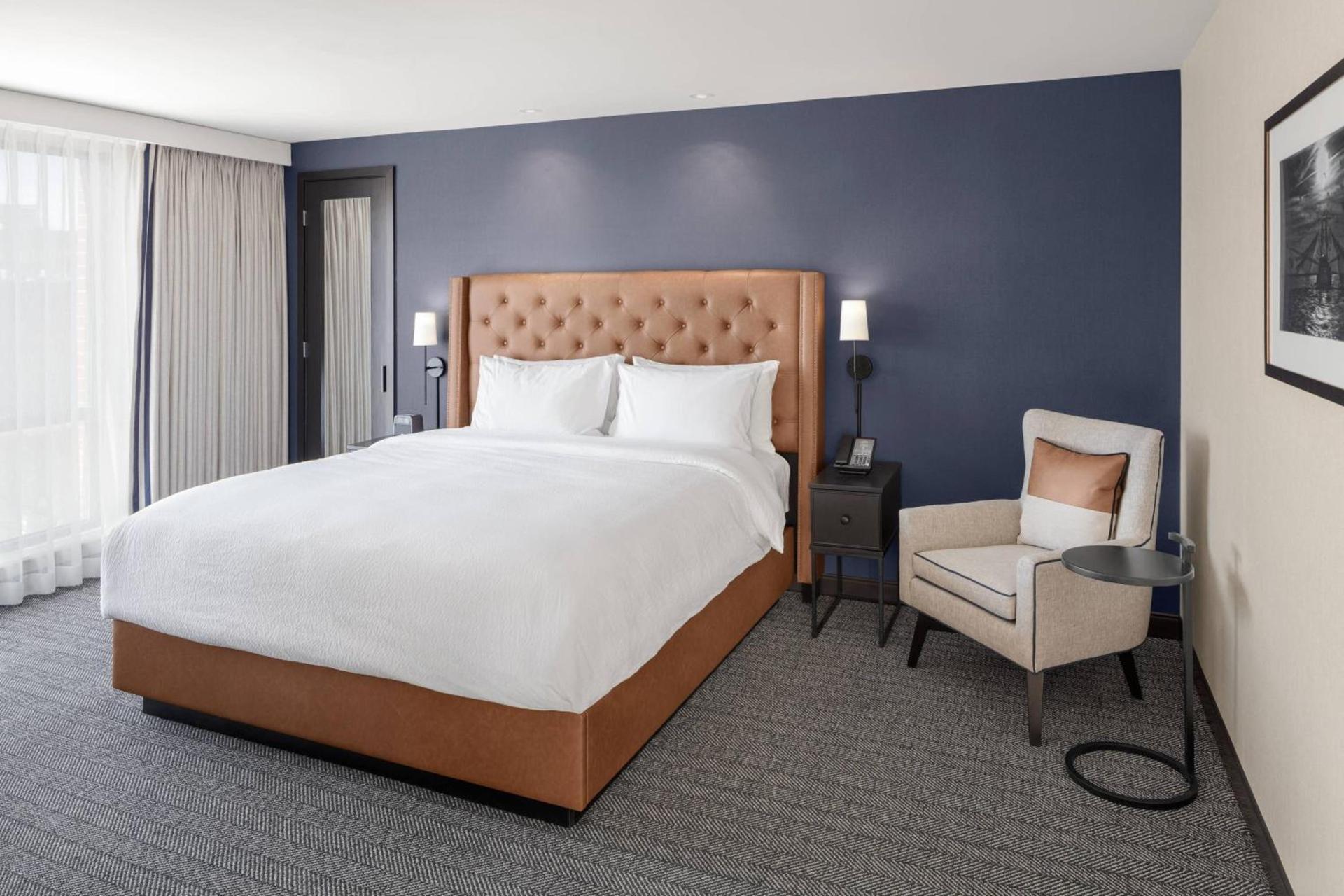 Courtyard by Marriott Portland Downtown/Waterfront photo 14