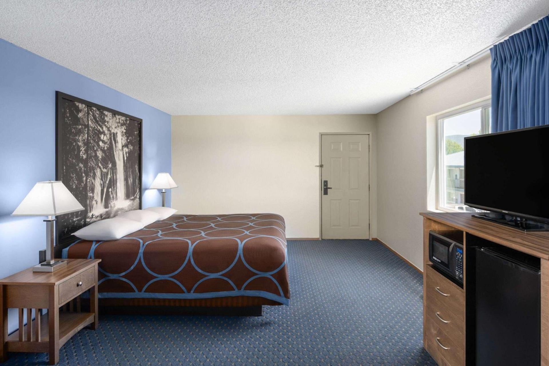 Super 8 by Wyndham Susanville photo 16