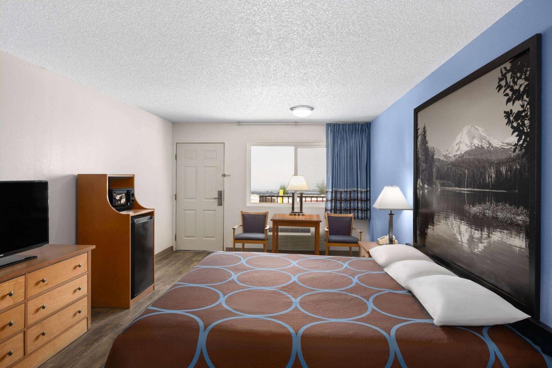 Super 8 by Wyndham Susanville photo 26