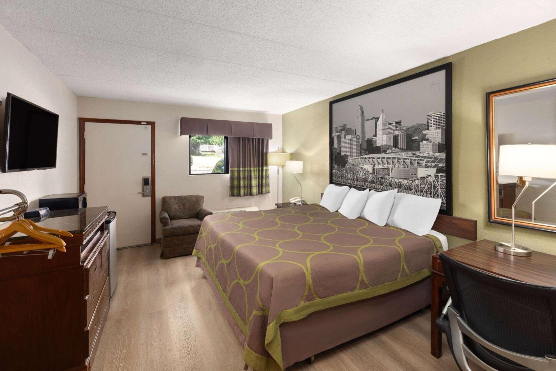 Super 8 by Wyndham Fort Mitchell Cincinnati Area photo 12