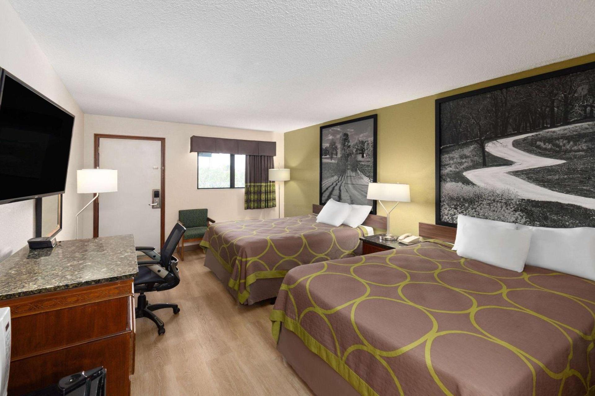 Super 8 by Wyndham Fort Mitchell Cincinnati Area photo 15