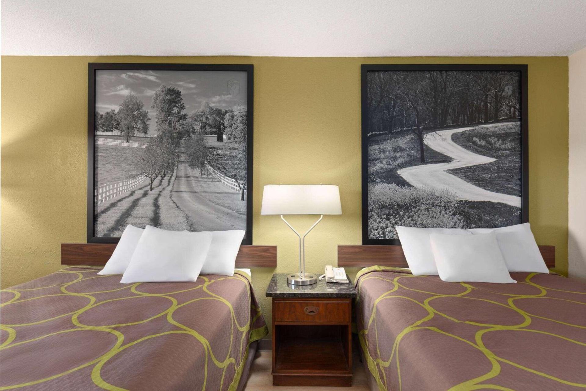 Super 8 by Wyndham Fort Mitchell Cincinnati Area photo 16
