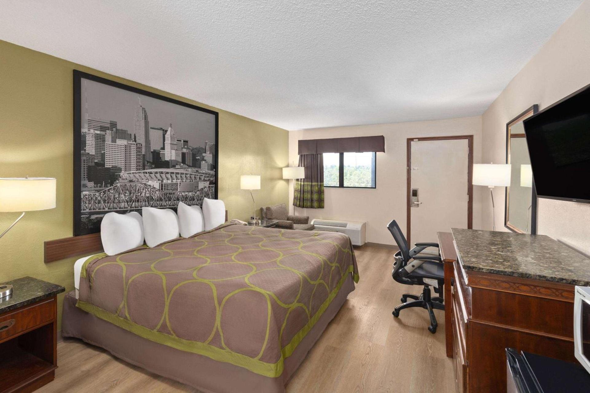 Super 8 by Wyndham Fort Mitchell Cincinnati Area photo 19