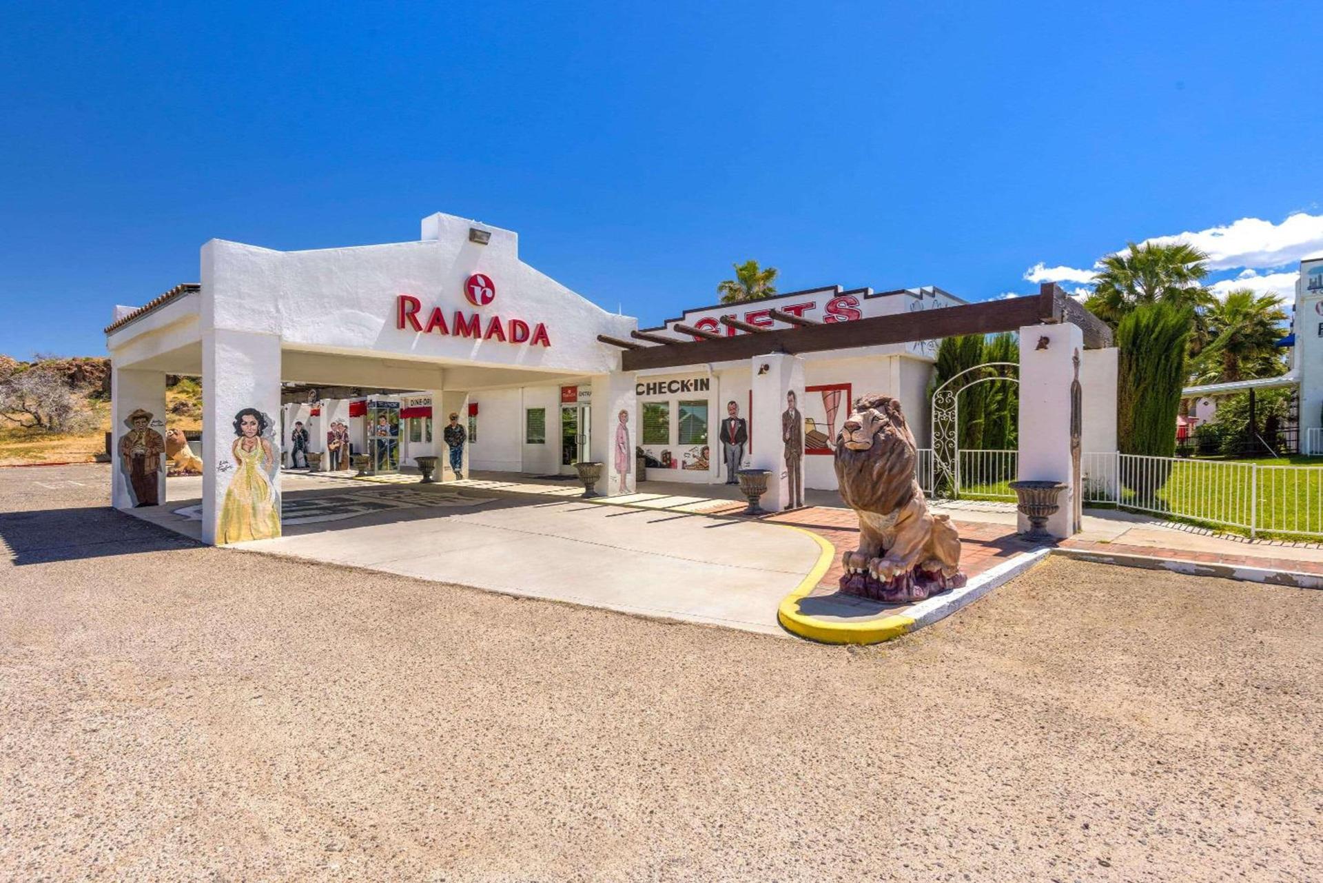 Ramada by Wyndham Kingman photo 2