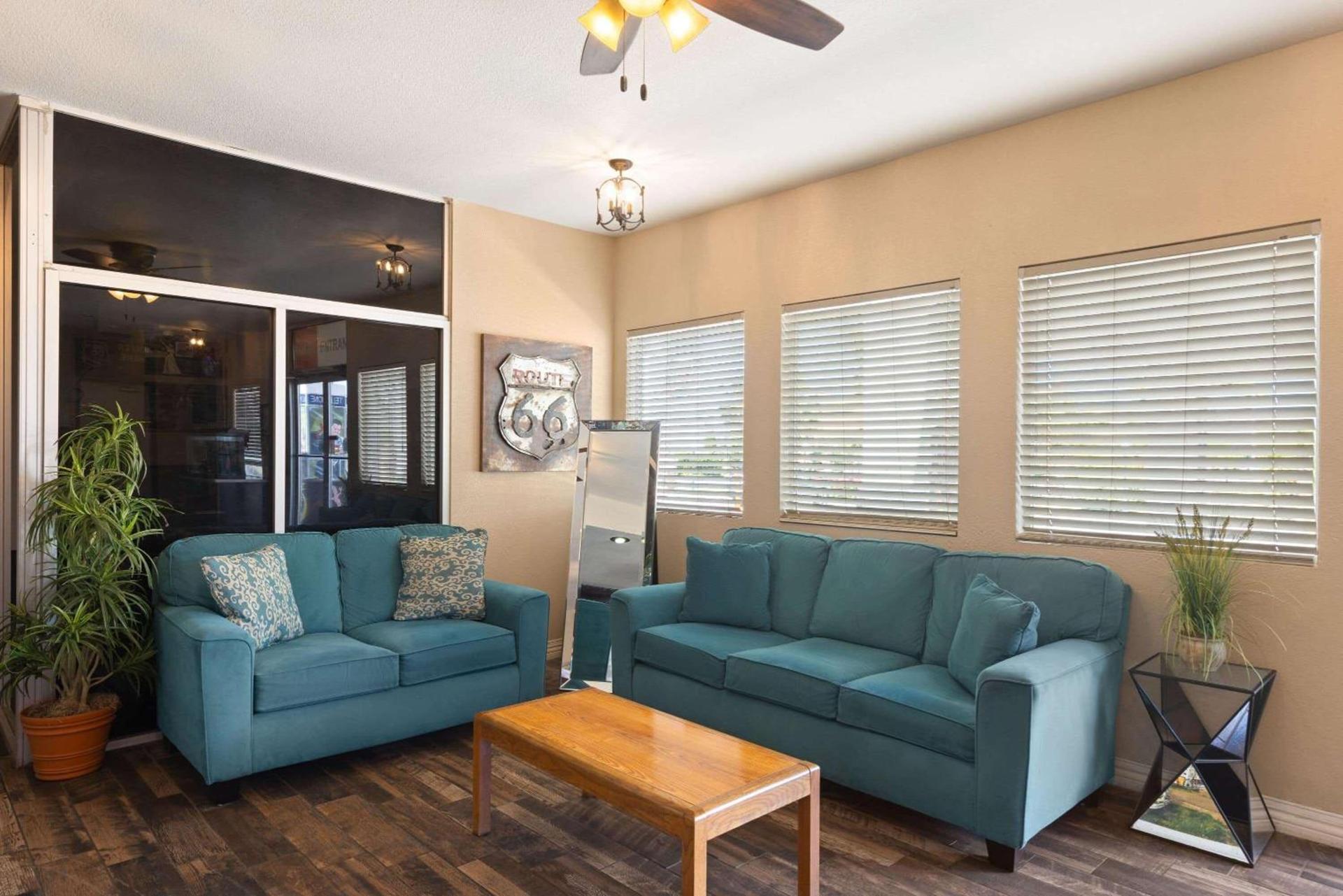 Ramada by Wyndham Kingman photo 5