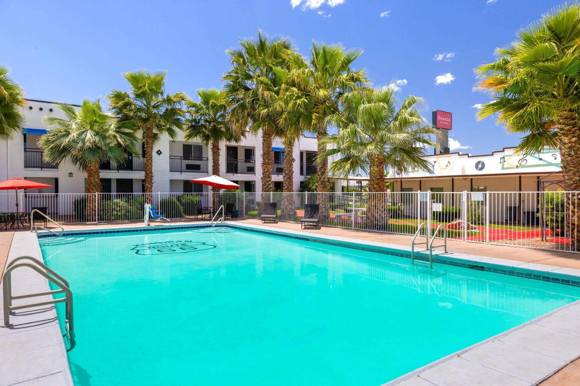 Ramada by Wyndham Kingman photo 6