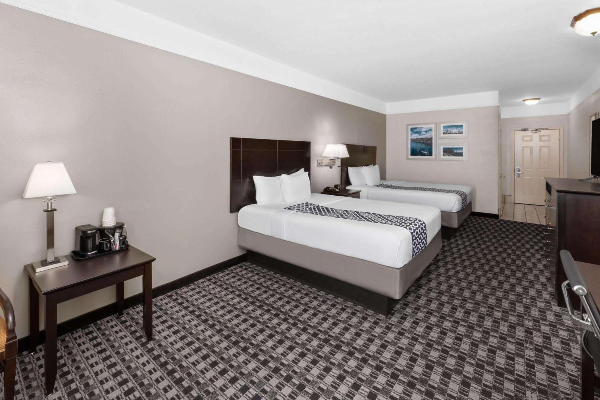 La Quinta by Wyndham Deer Park photo 17
