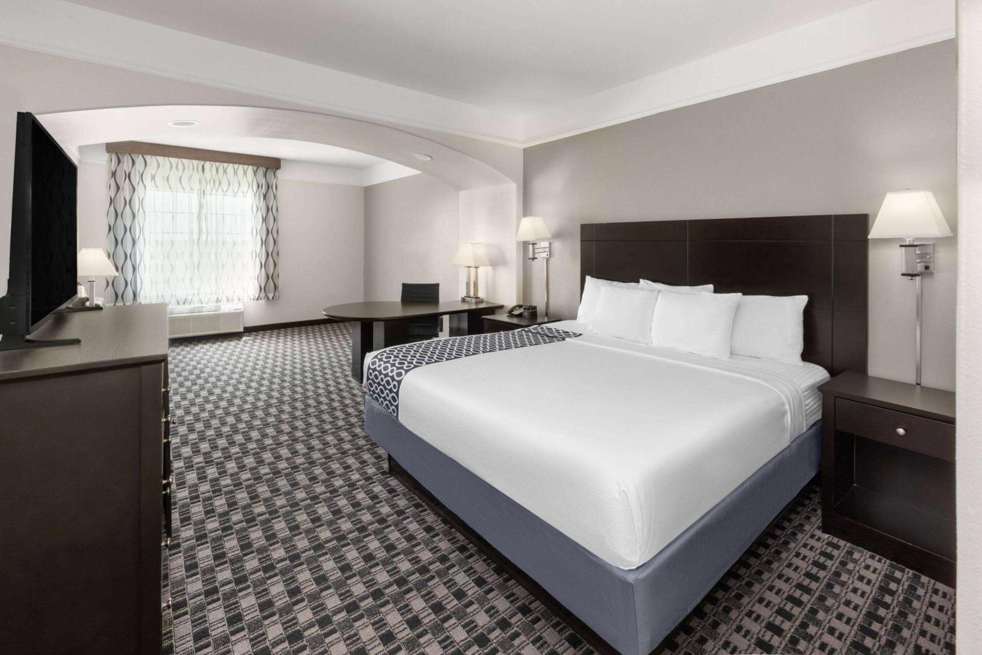 La Quinta by Wyndham Deer Park photo 19