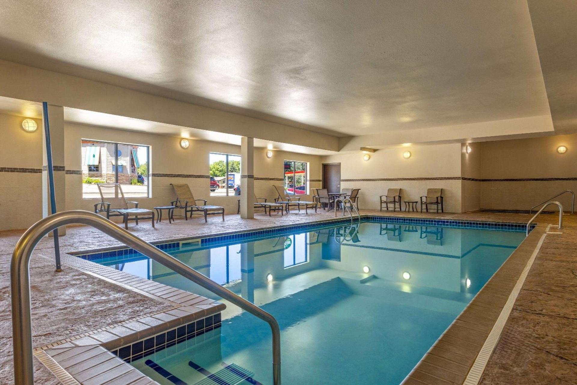 La Quinta by Wyndham Sioux Falls photo 9