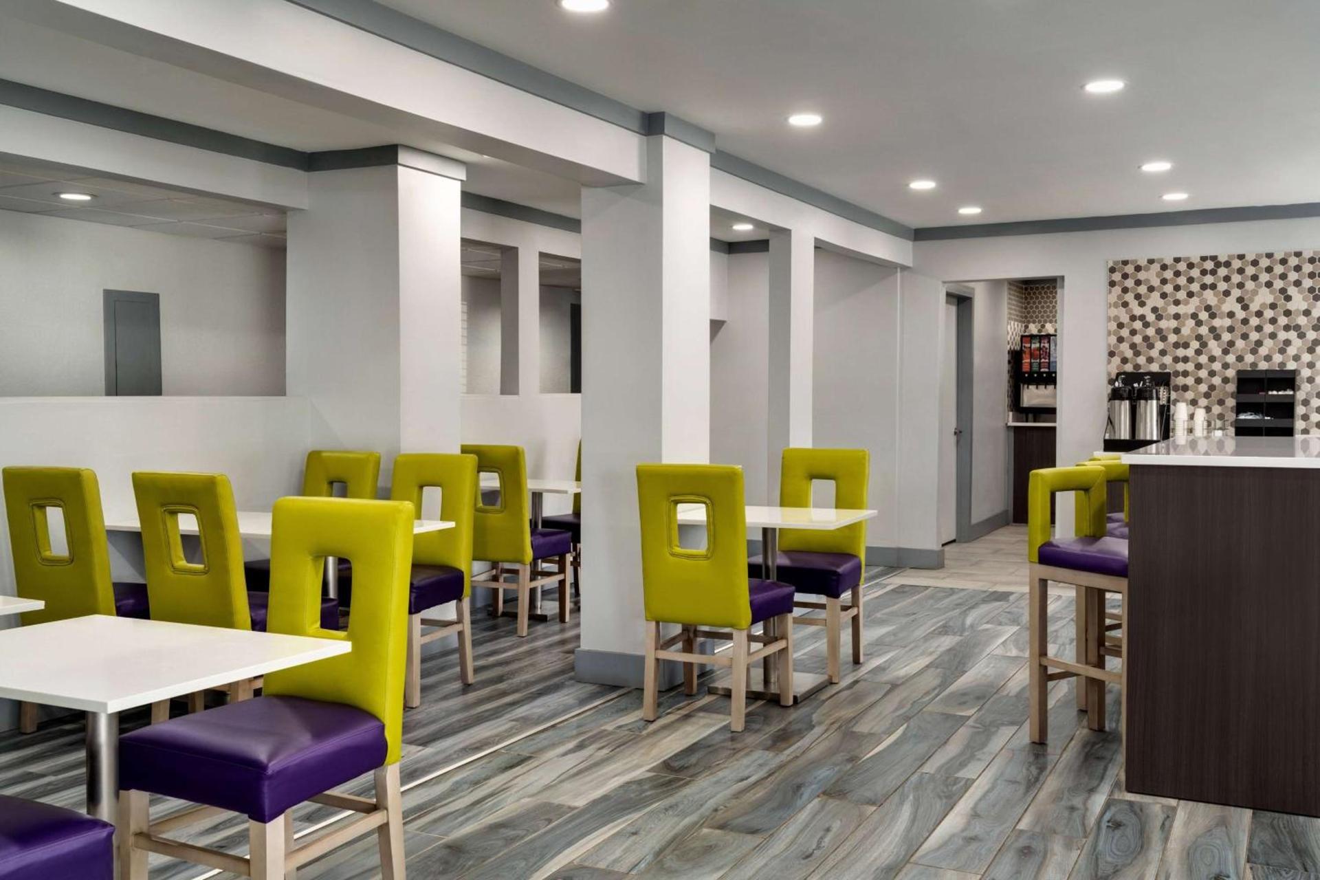 La Quinta Inn Birmingham - Inverness photo 8