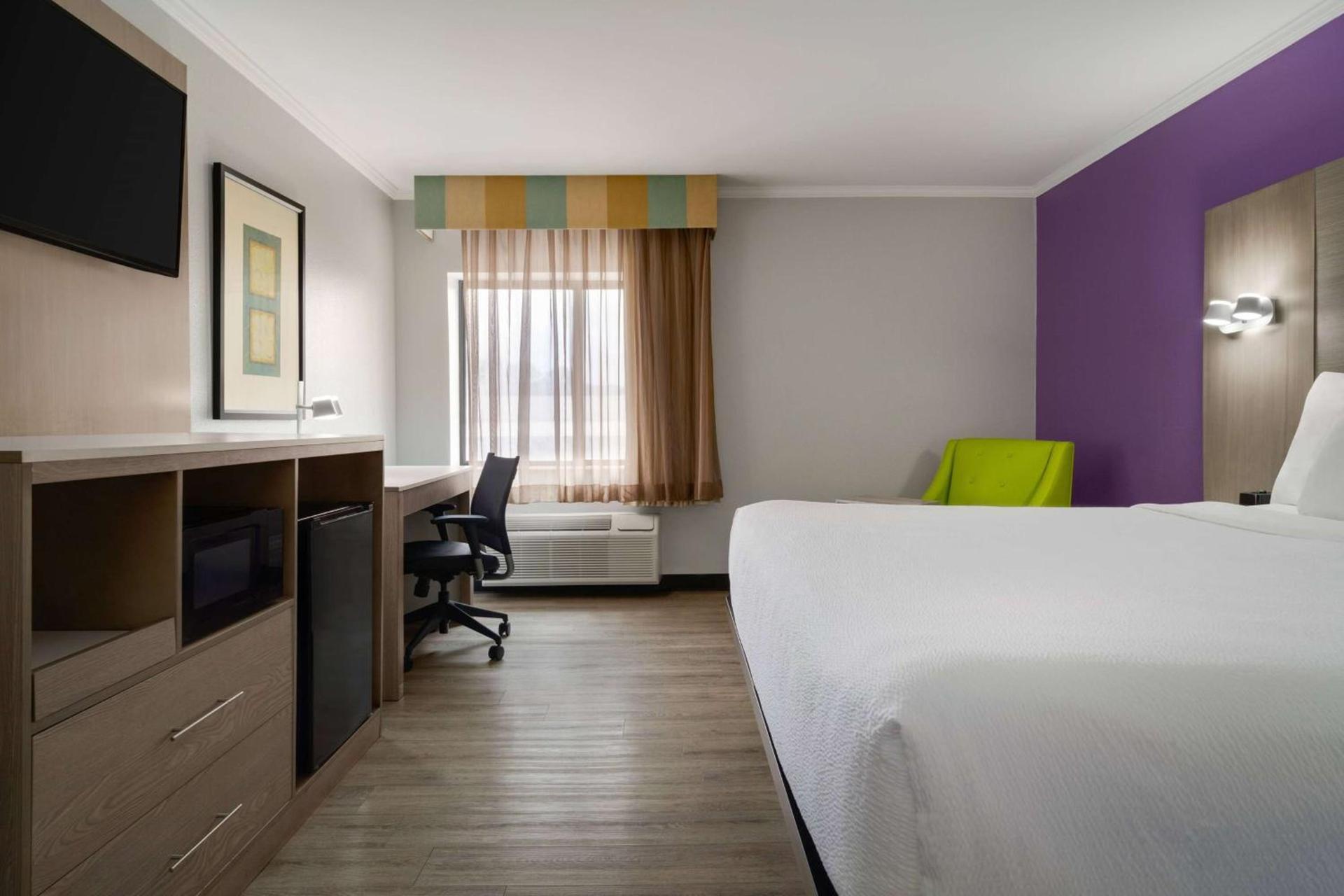 La Quinta Inn Birmingham - Inverness photo 33