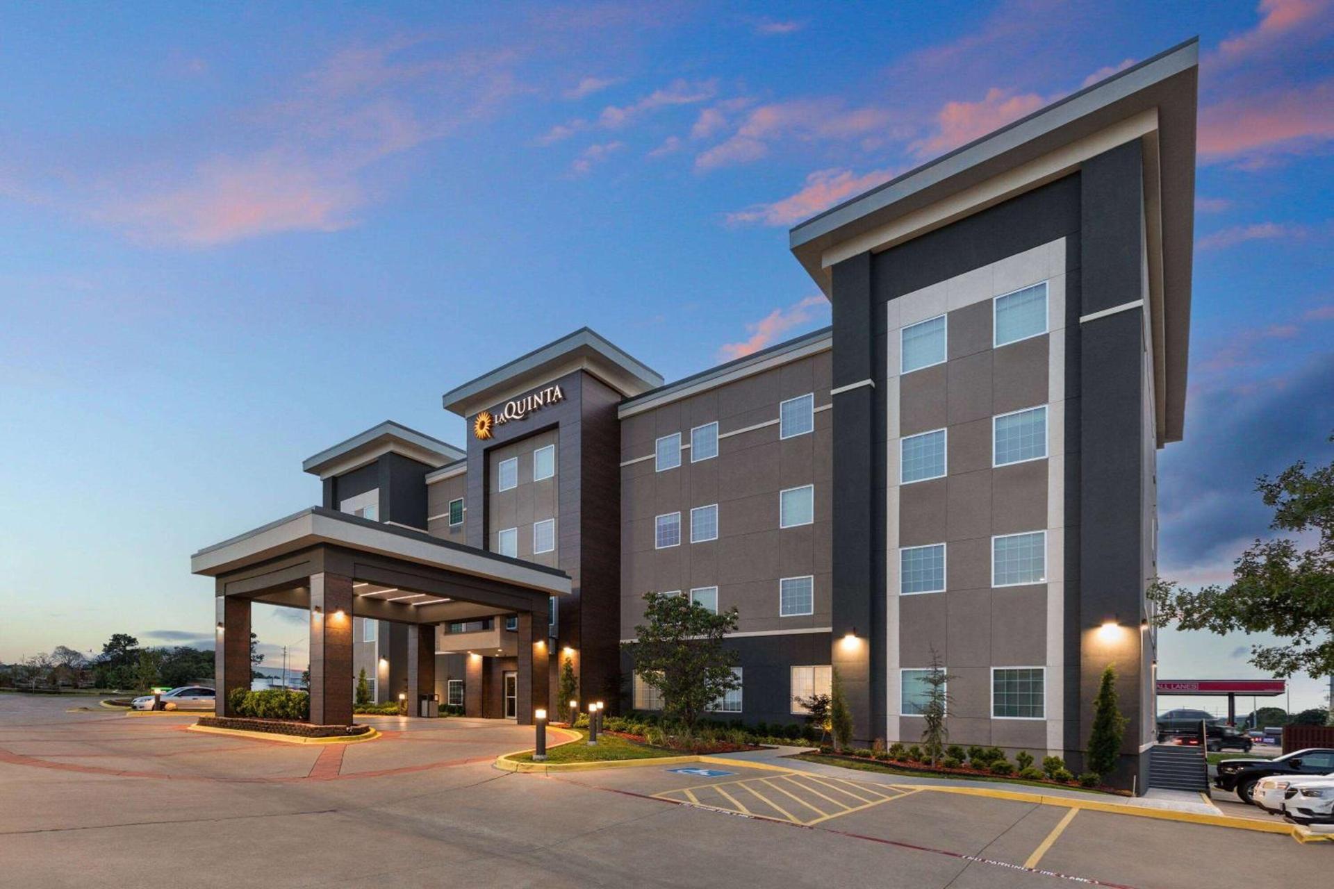 La Quinta by Wyndham McAlester photo 3