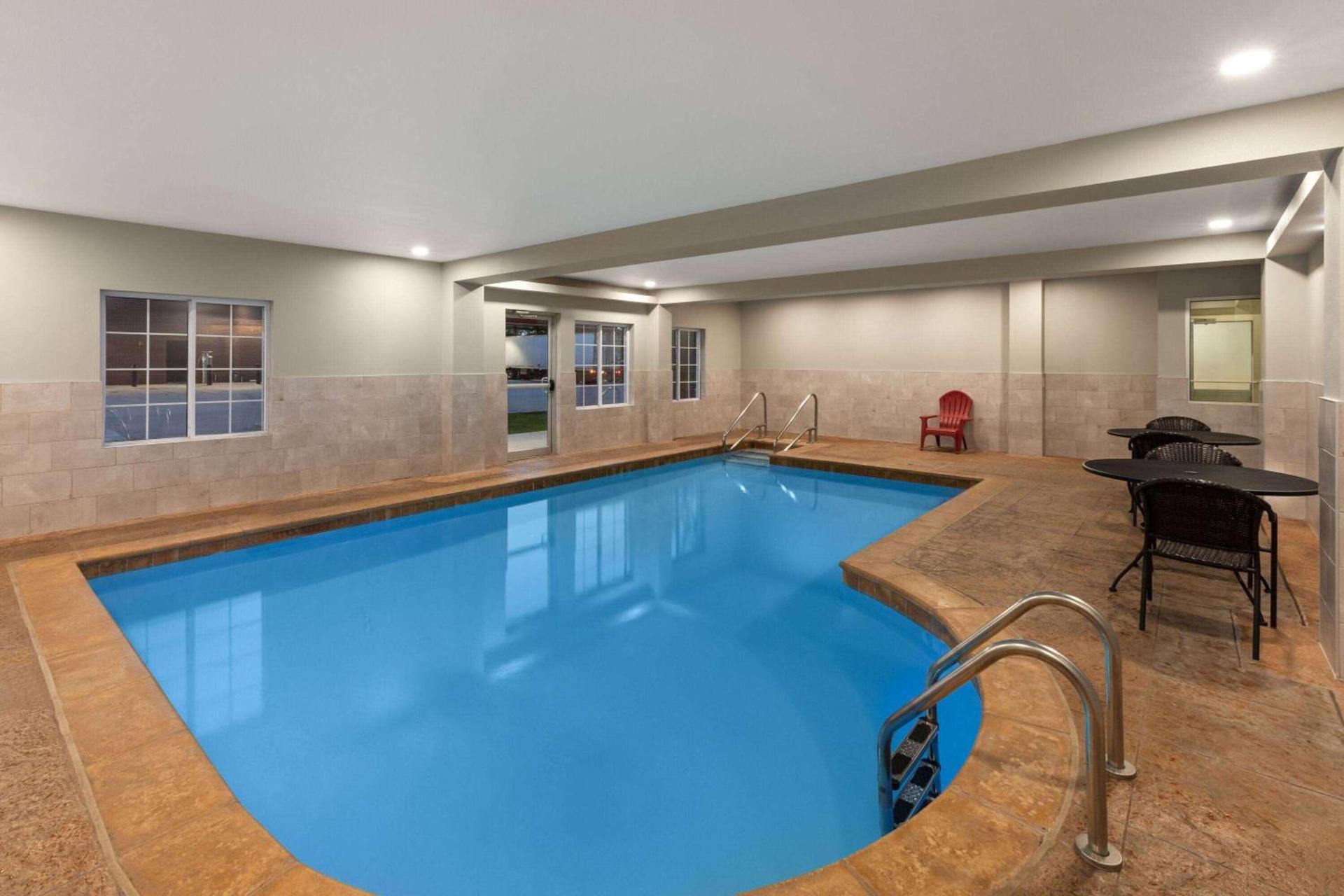 La Quinta by Wyndham McAlester photo 10