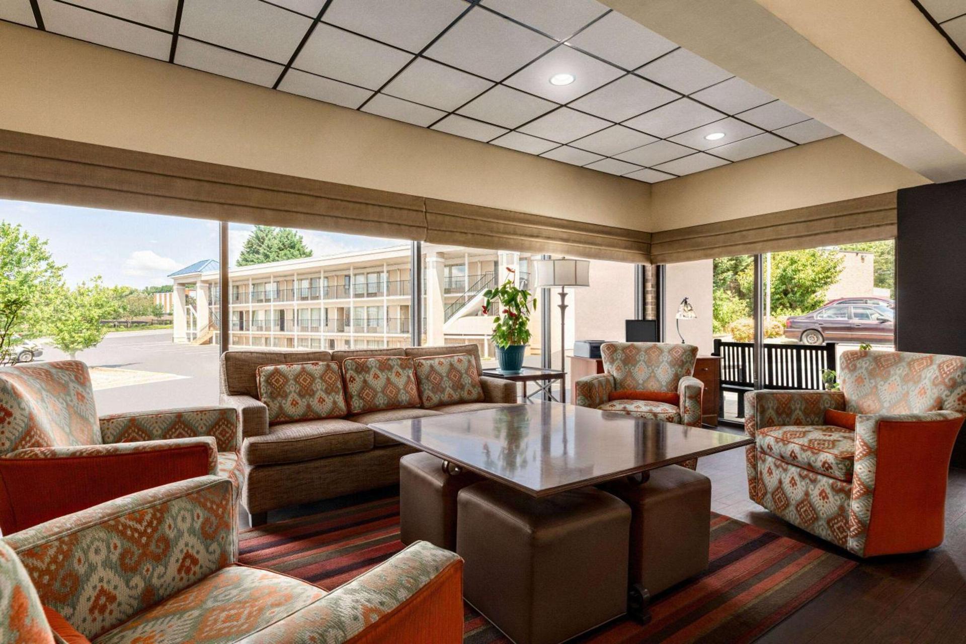 Rodeway Inn Lynchburg near University photo 5