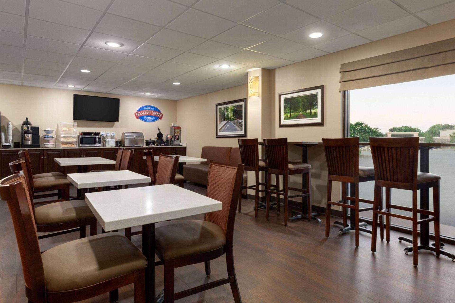 Rodeway Inn Lynchburg near University photo 11