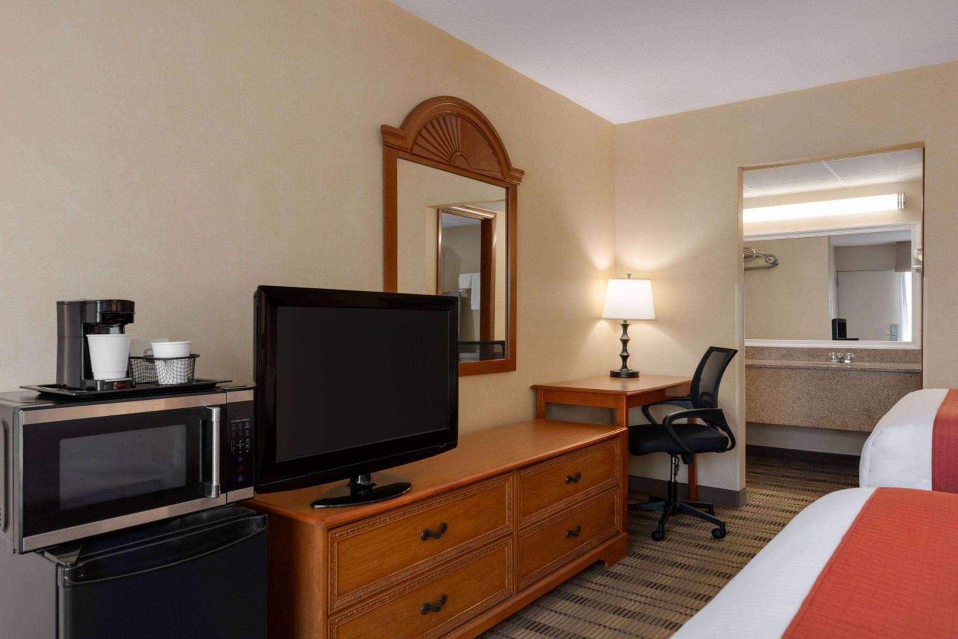 Rodeway Inn Lynchburg near University photo 22