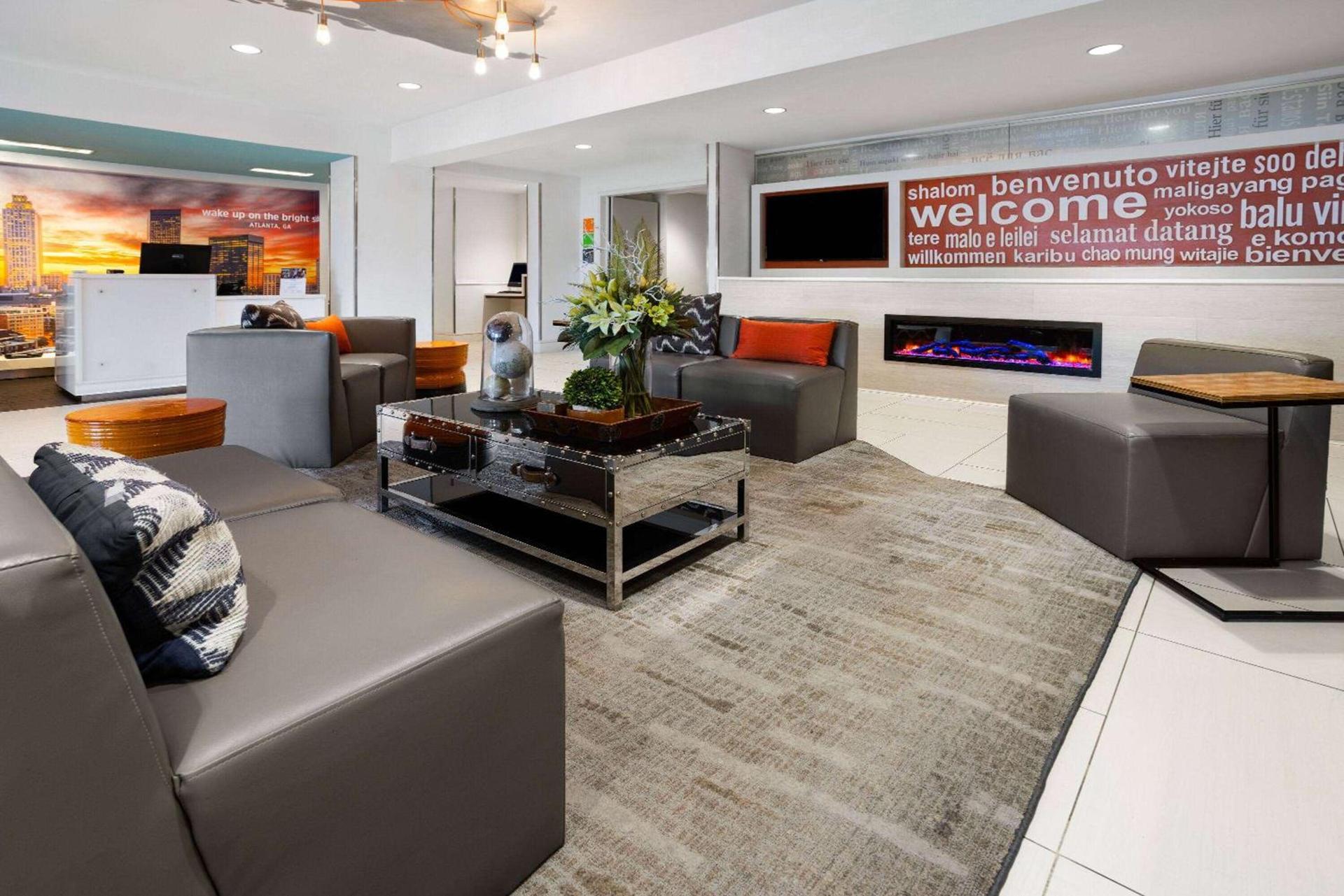 La Quinta by Wyndham Atlanta Airport North photo 13