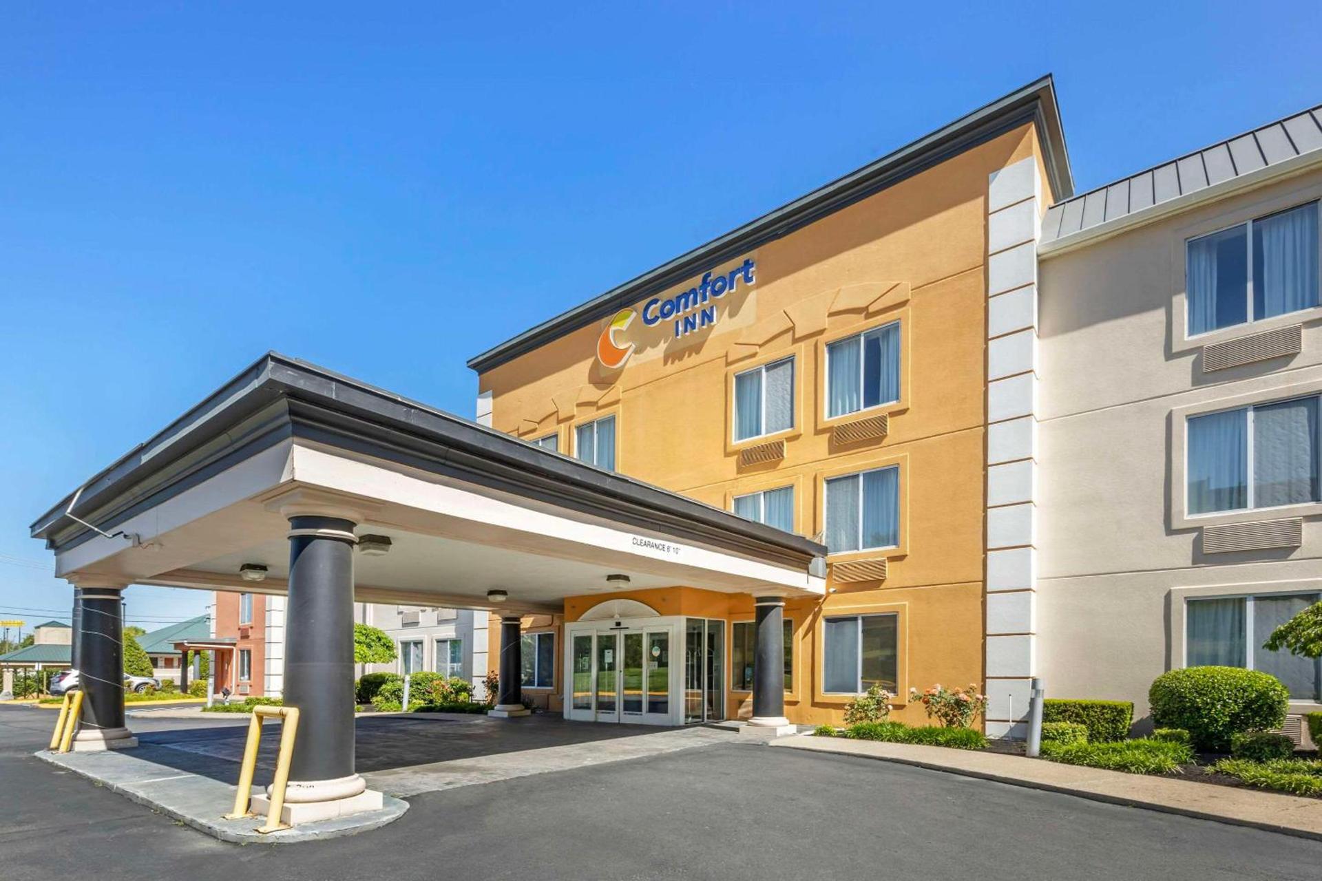 Comfort Inn Dickson photo 2