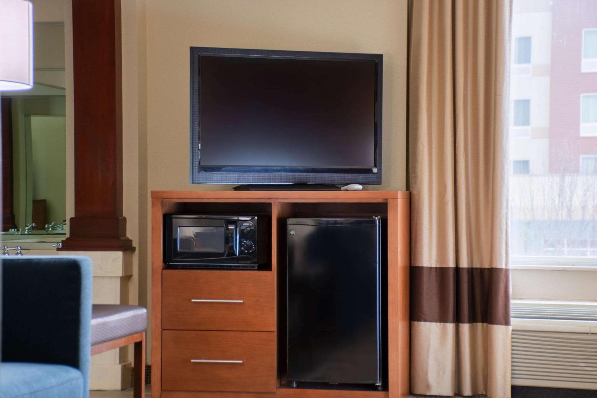 Comfort Inn Dickson photo 19