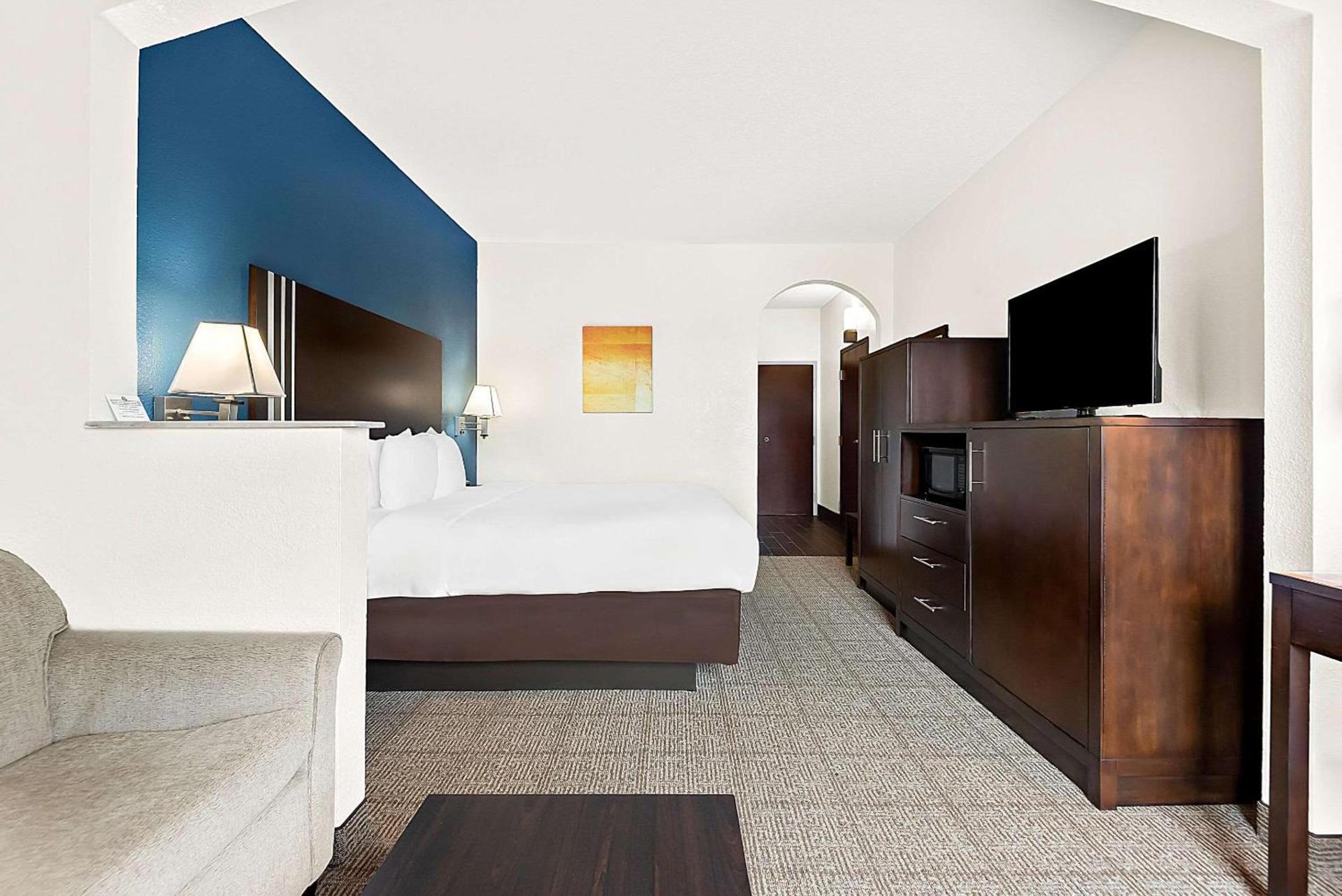 Comfort Suites New Orleans East photo 23